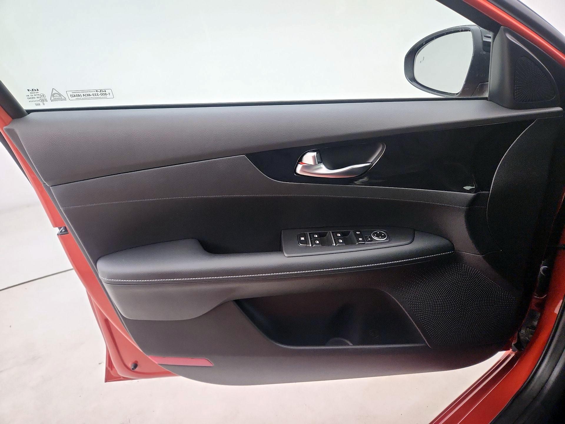 Thumbnail: 2024 Kia Forte - 12