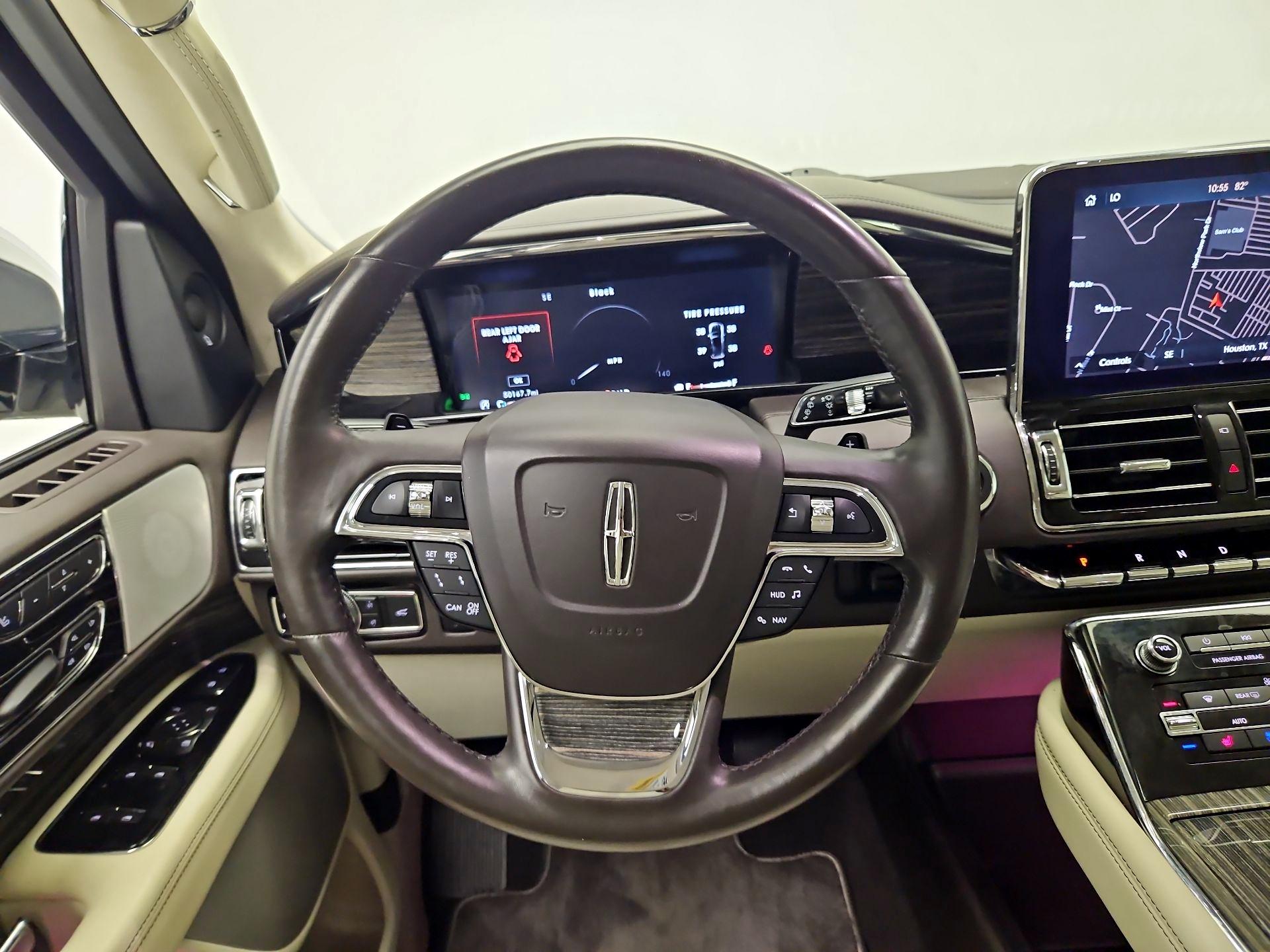 Thumbnail: 2020 Lincoln Navigator - 10