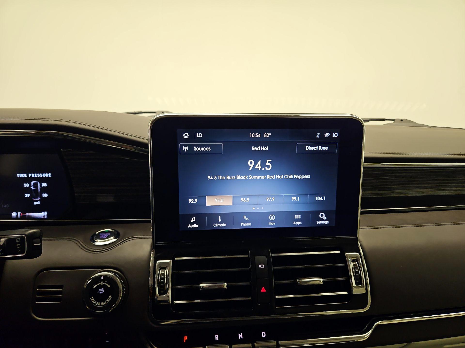 Thumbnail: 2020 Lincoln Navigator - 15