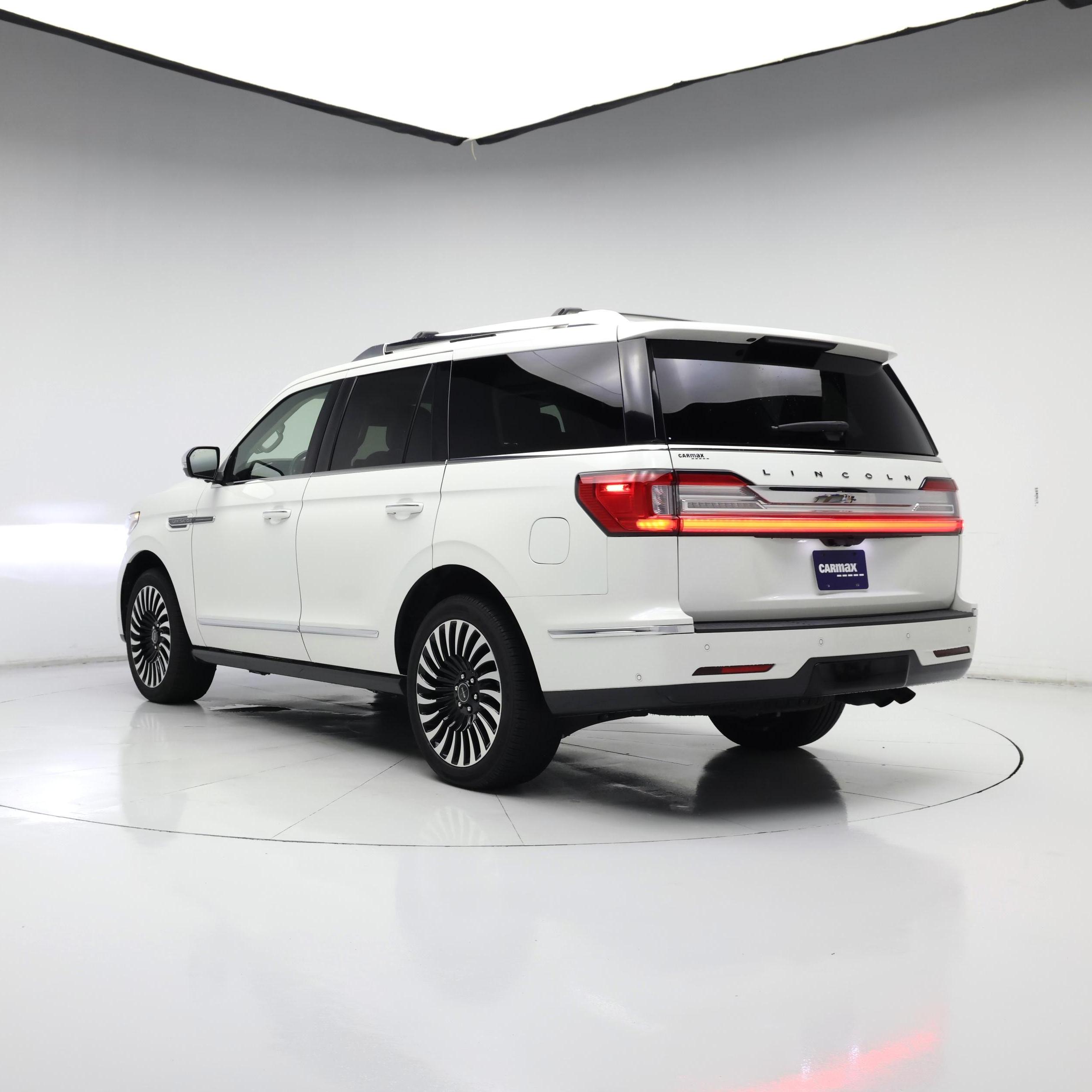 Thumbnail: 2020 Lincoln Navigator - 2
