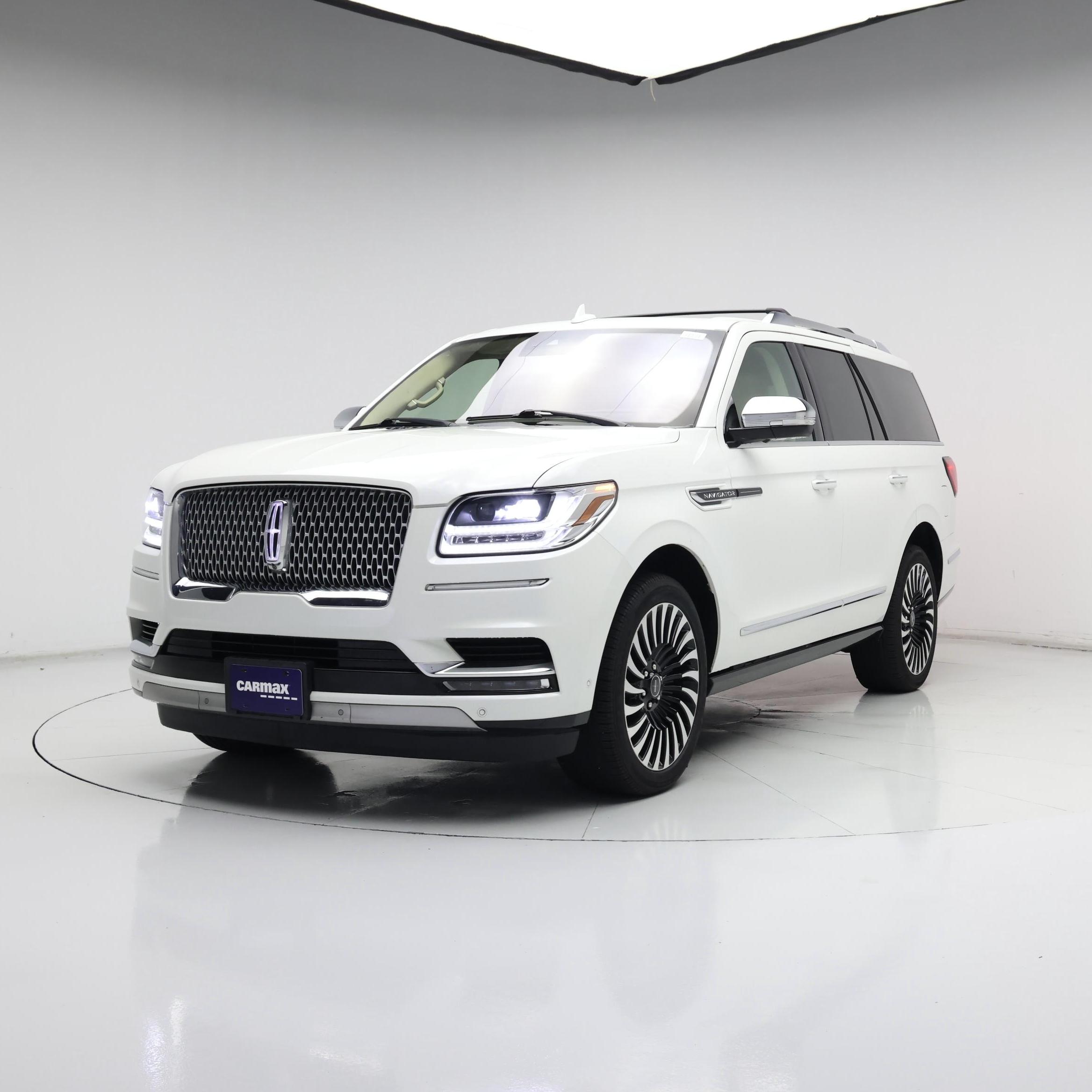 Thumbnail: 2020 Lincoln Navigator - 4