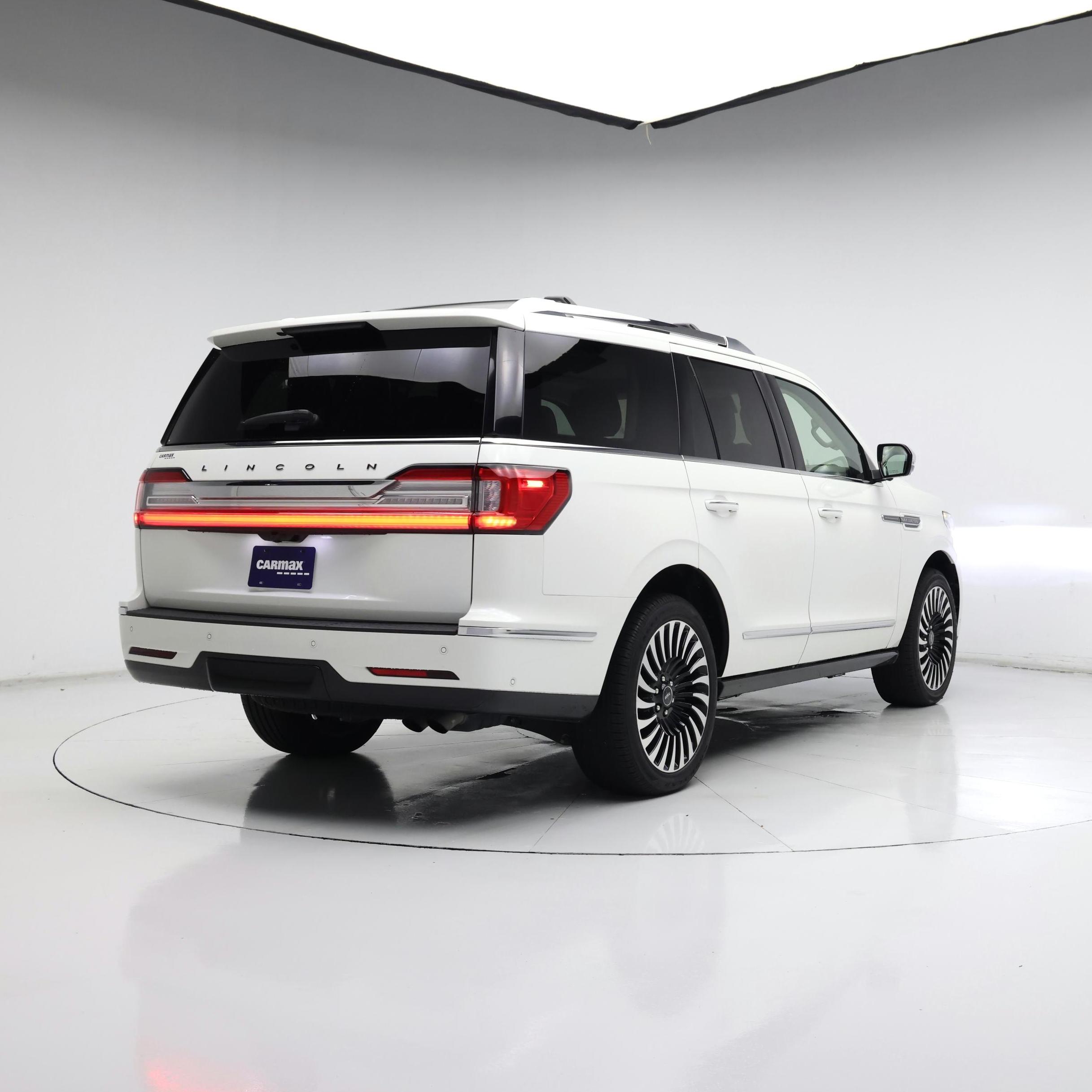Thumbnail: 2020 Lincoln Navigator - 8