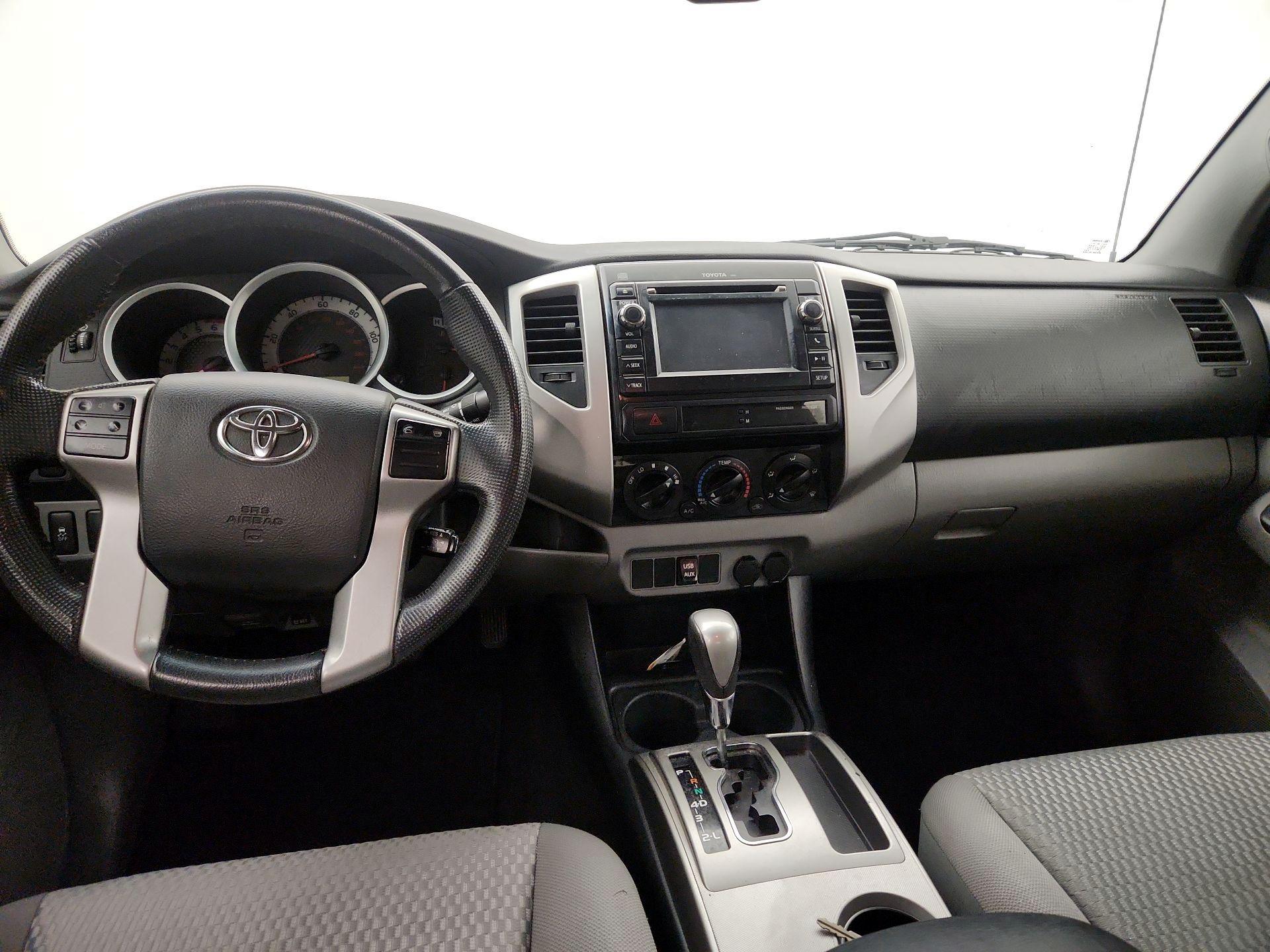 Thumbnail: 2013 Toyota Tacoma - 9