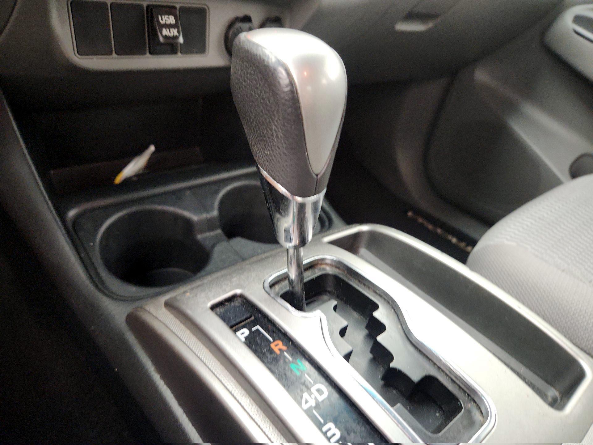 Thumbnail: 2013 Toyota Tacoma - 17