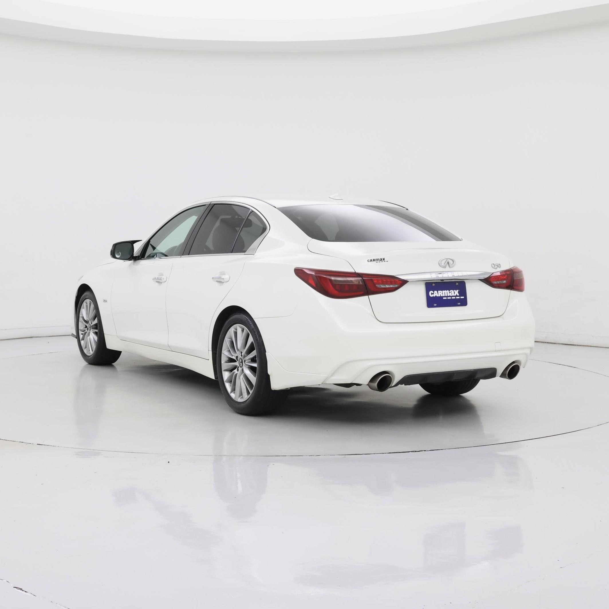 Thumbnail: 2018 INFINITI Q50 - 2