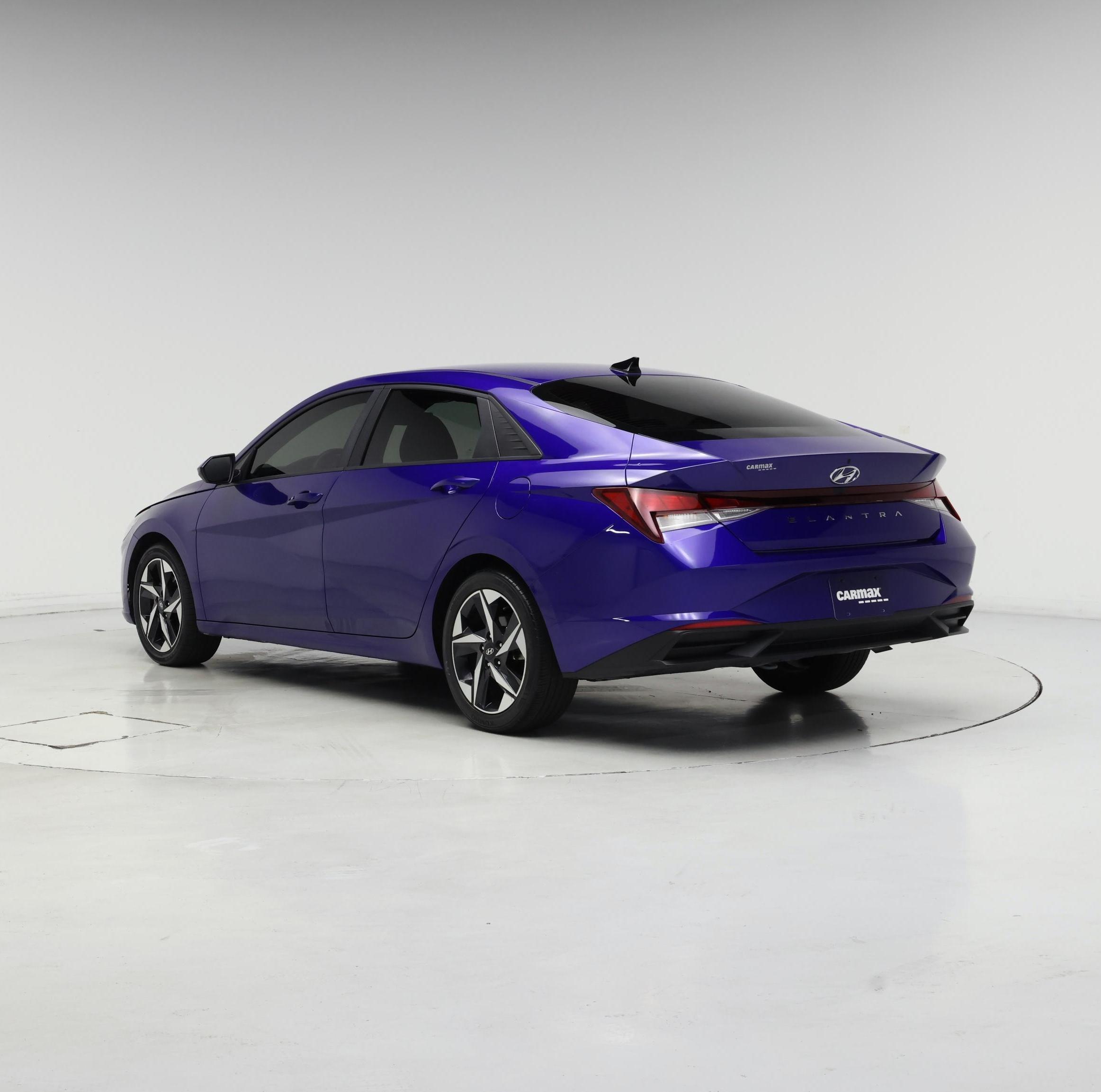 Thumbnail: 2023 Hyundai Elantra - 2