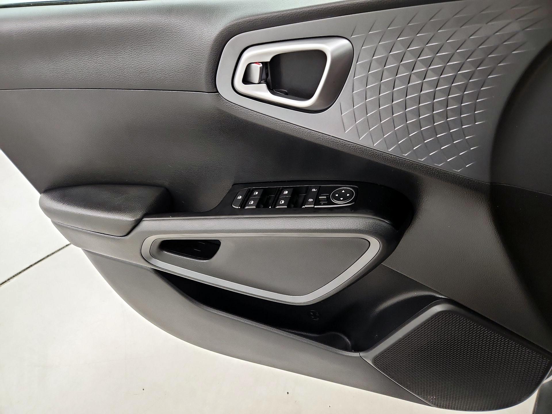 Thumbnail: 2021 Kia Soul - 12
