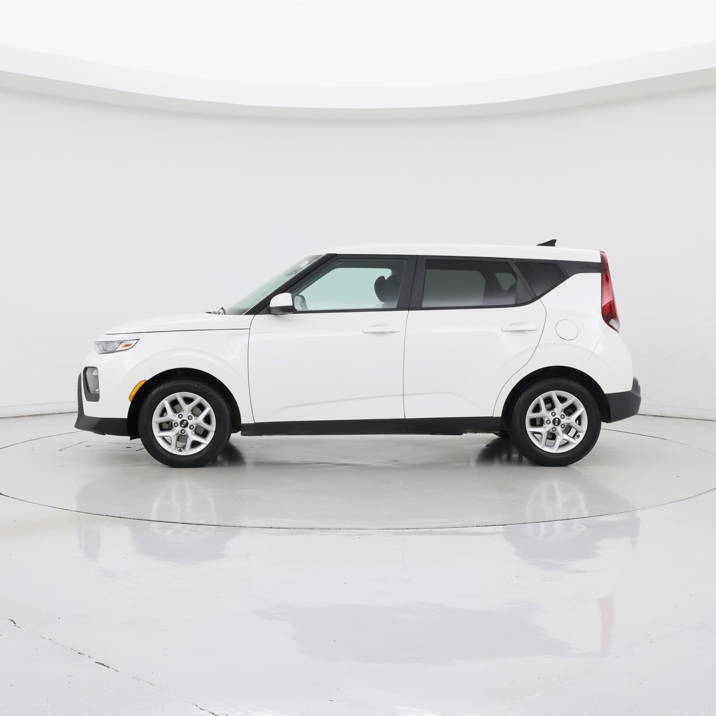 Thumbnail: 2021 Kia Soul - 3