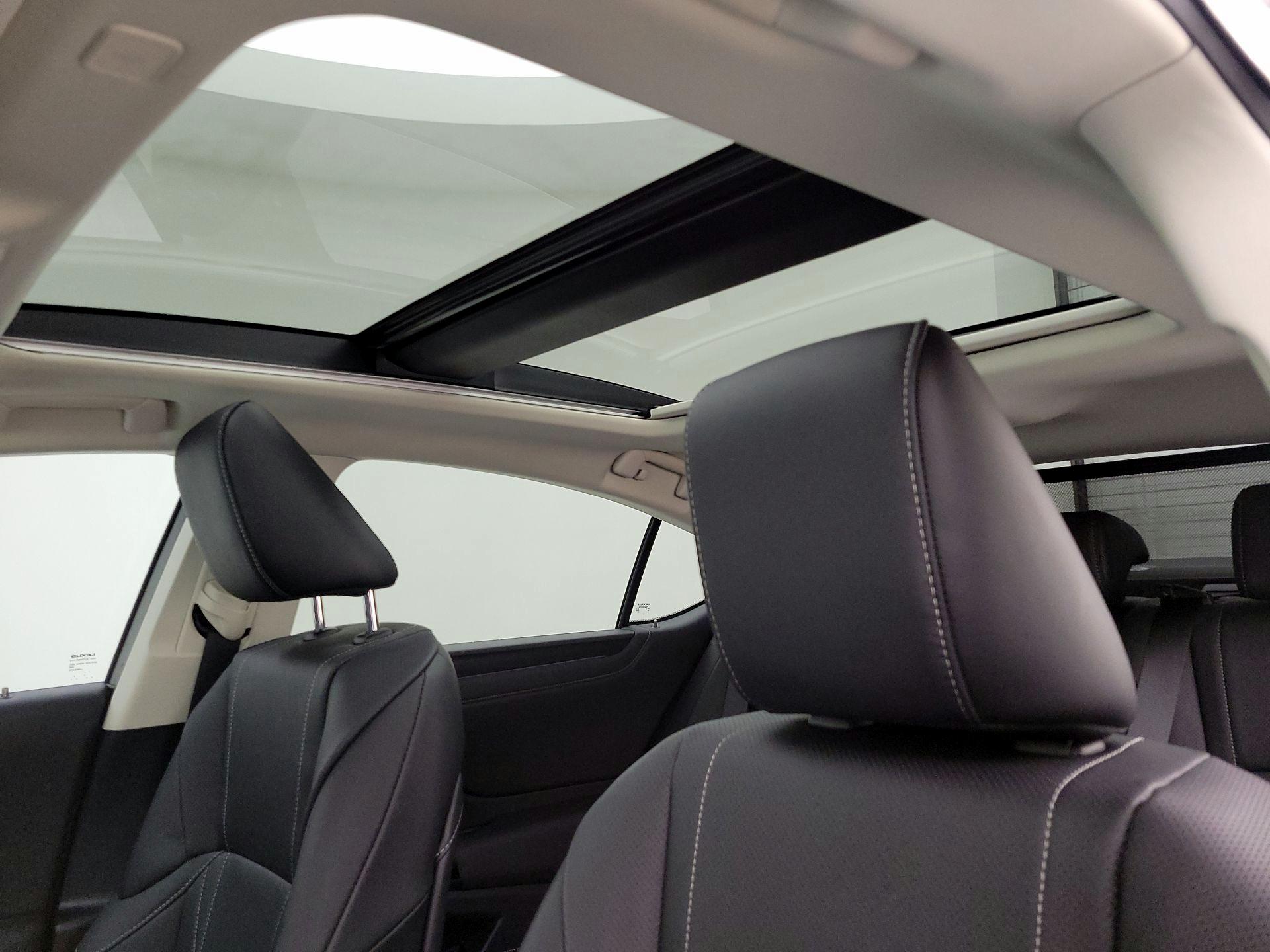 Thumbnail: 2024 Lexus ES - 19