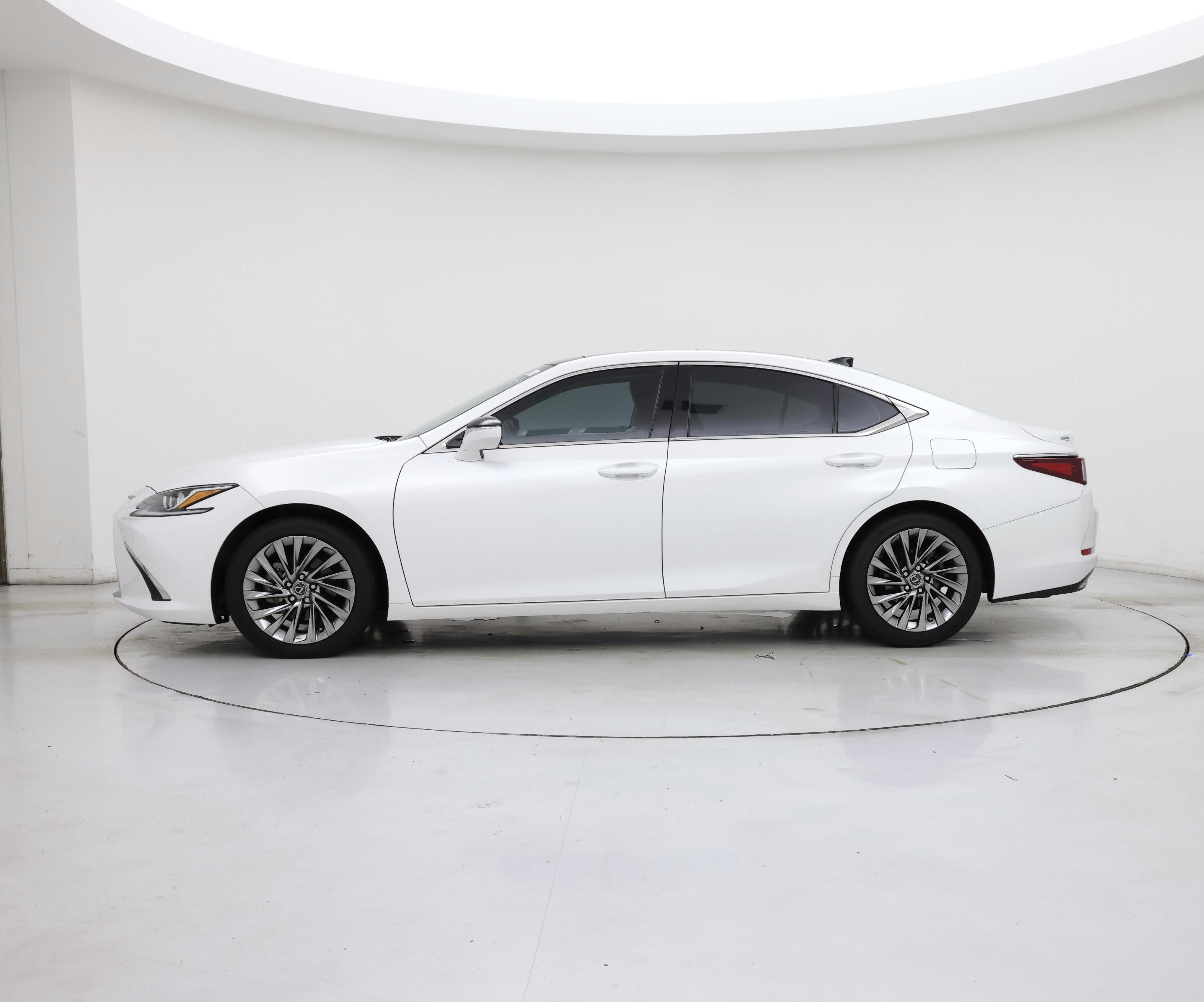 Thumbnail: 2024 Lexus ES - 3