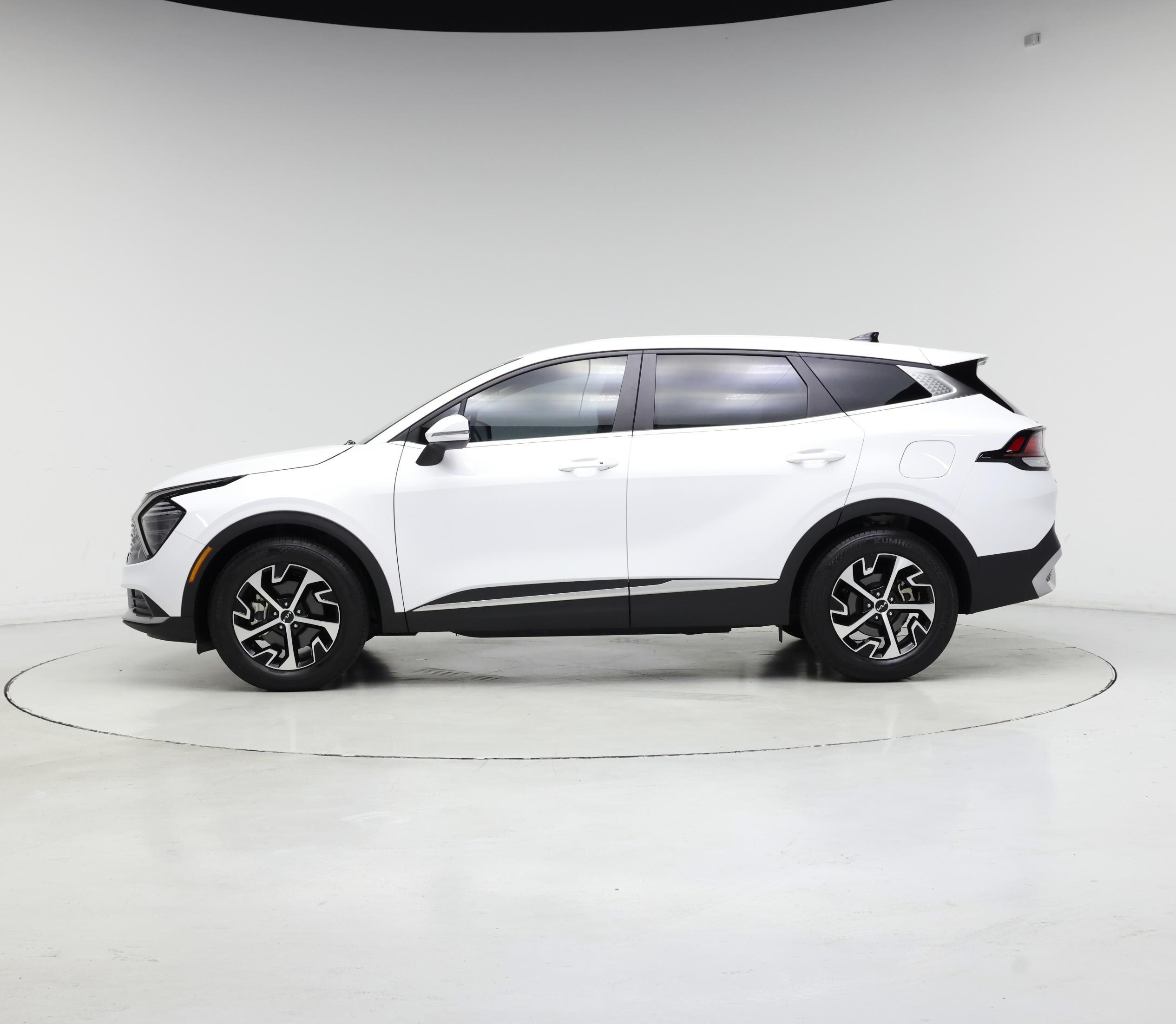 Thumbnail: 2024 Kia Sportage - 3