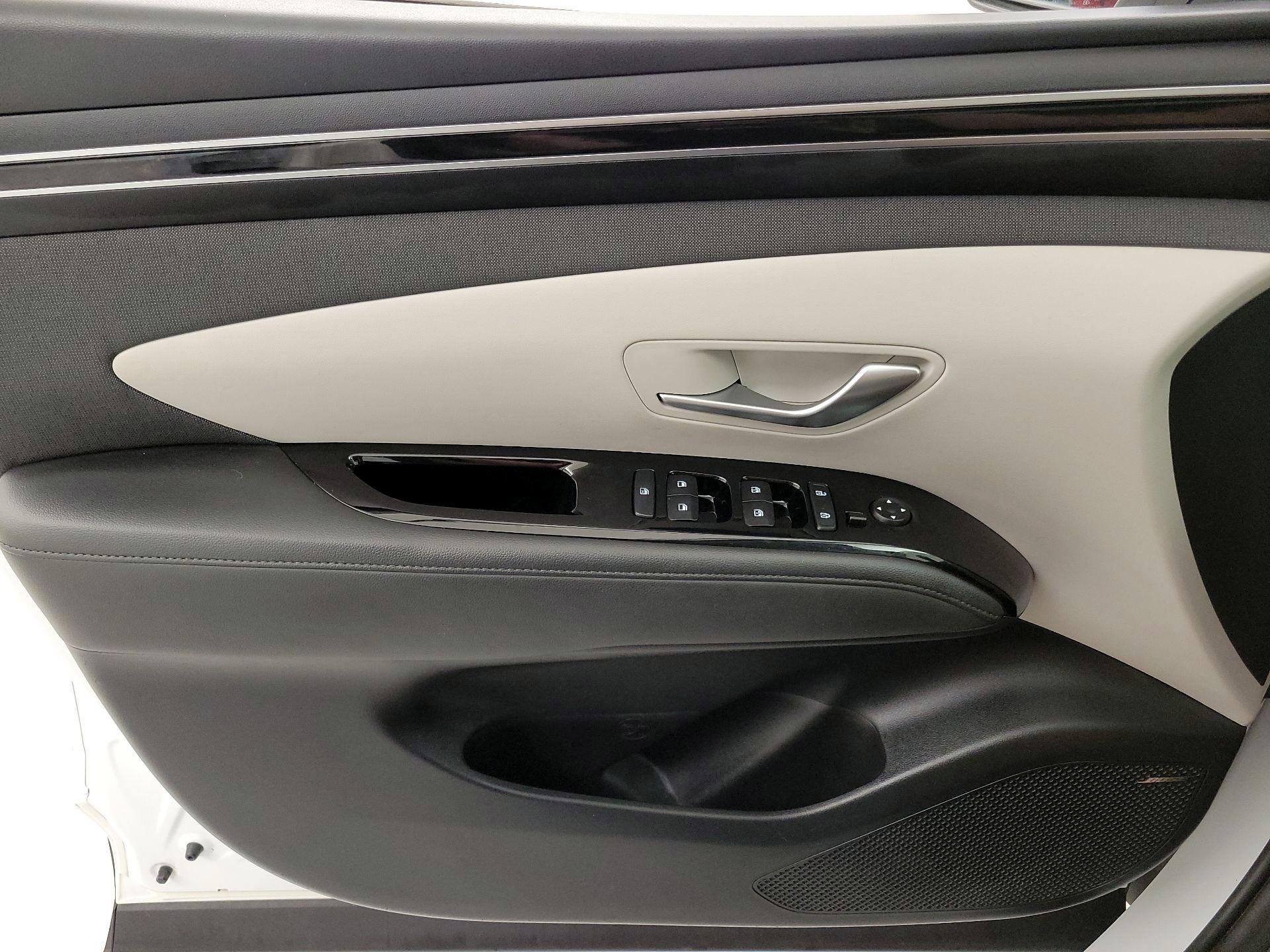 Thumbnail: 2022 Hyundai Tucson - 12