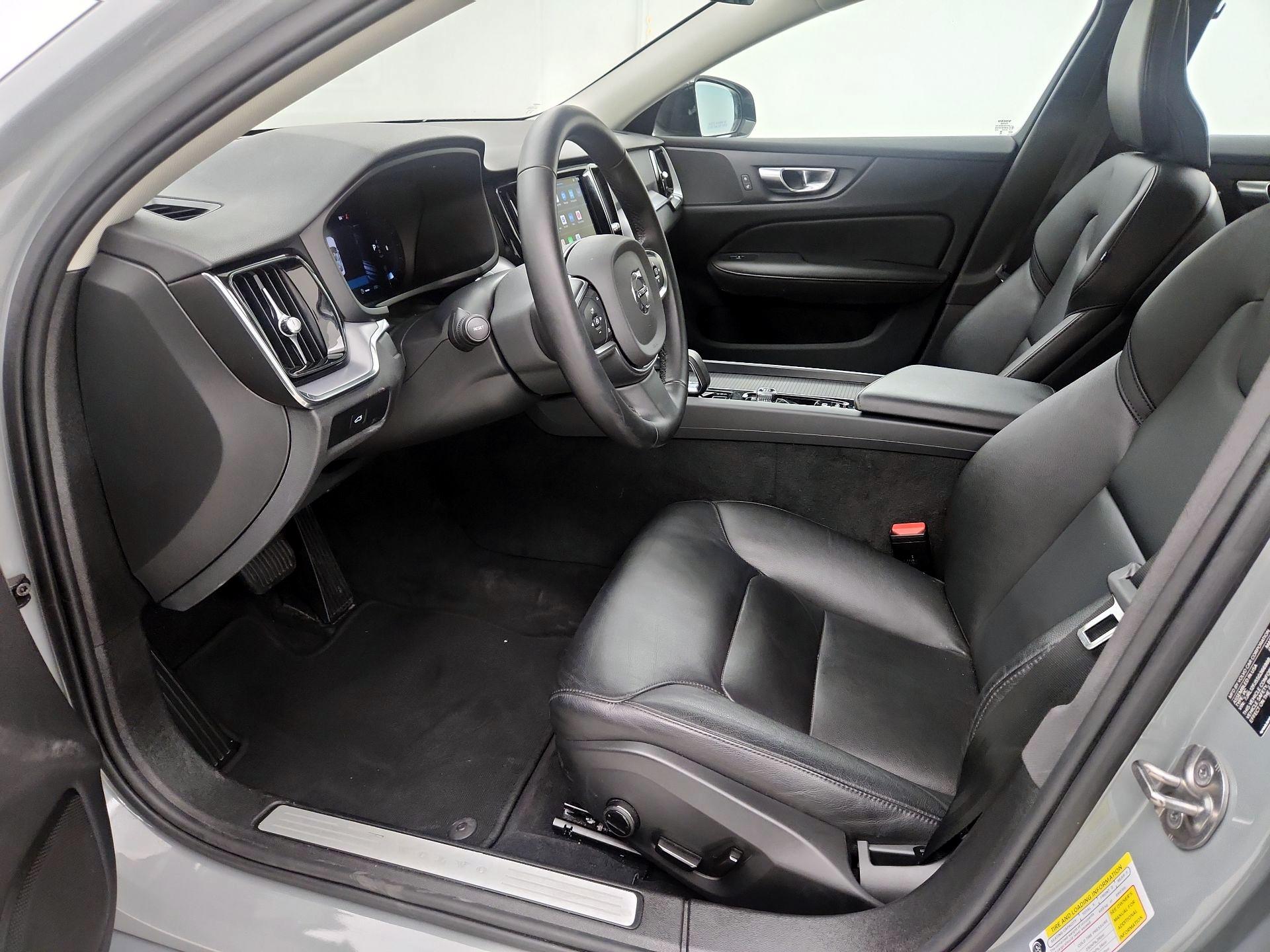 Thumbnail: 2025 Volvo S60 - 11