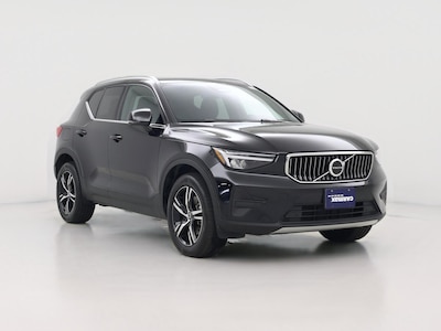 2025 Volvo XC40 B5 Core Bright Theme