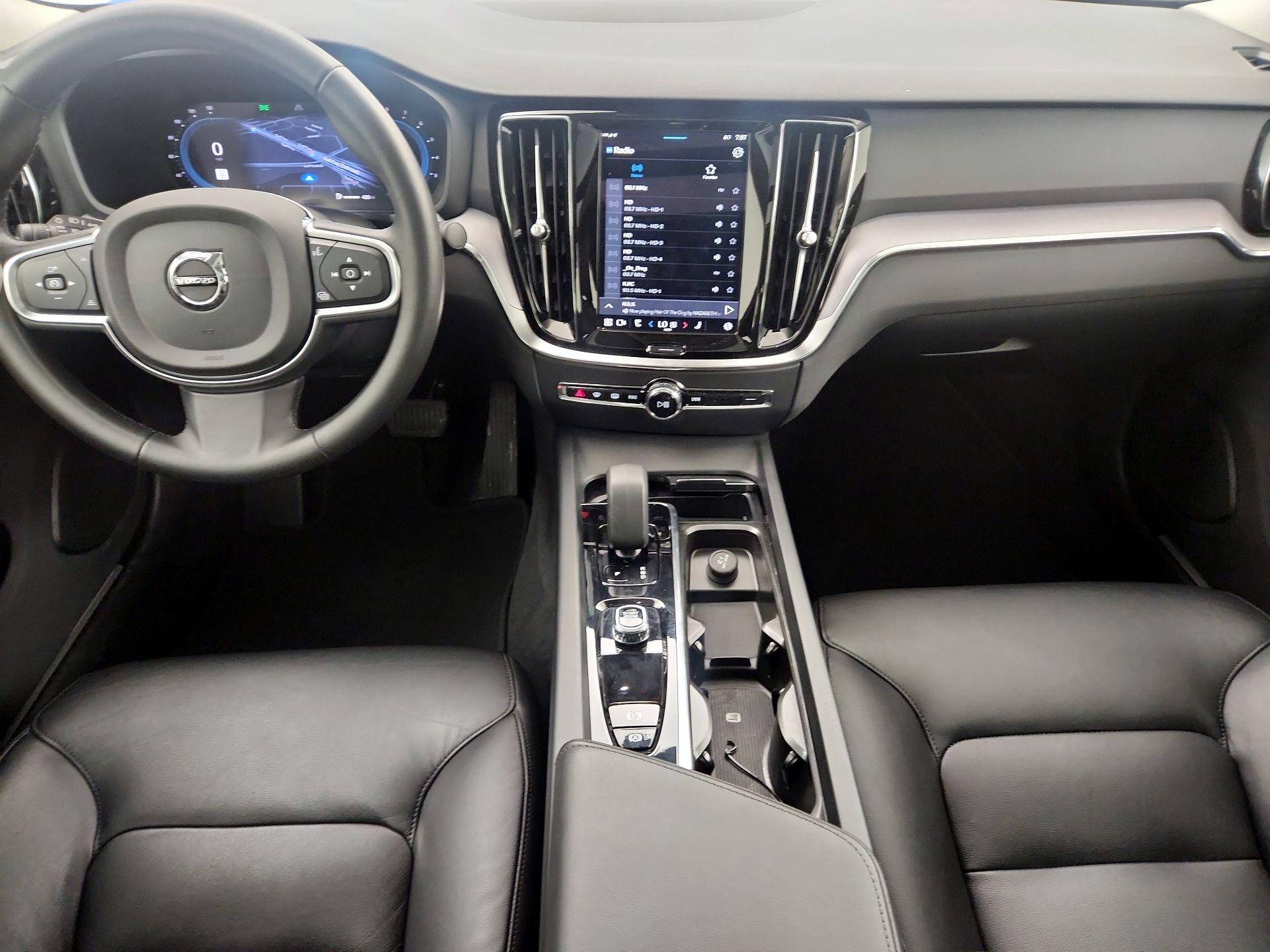 Thumbnail: 2025 Volvo S60 - 9