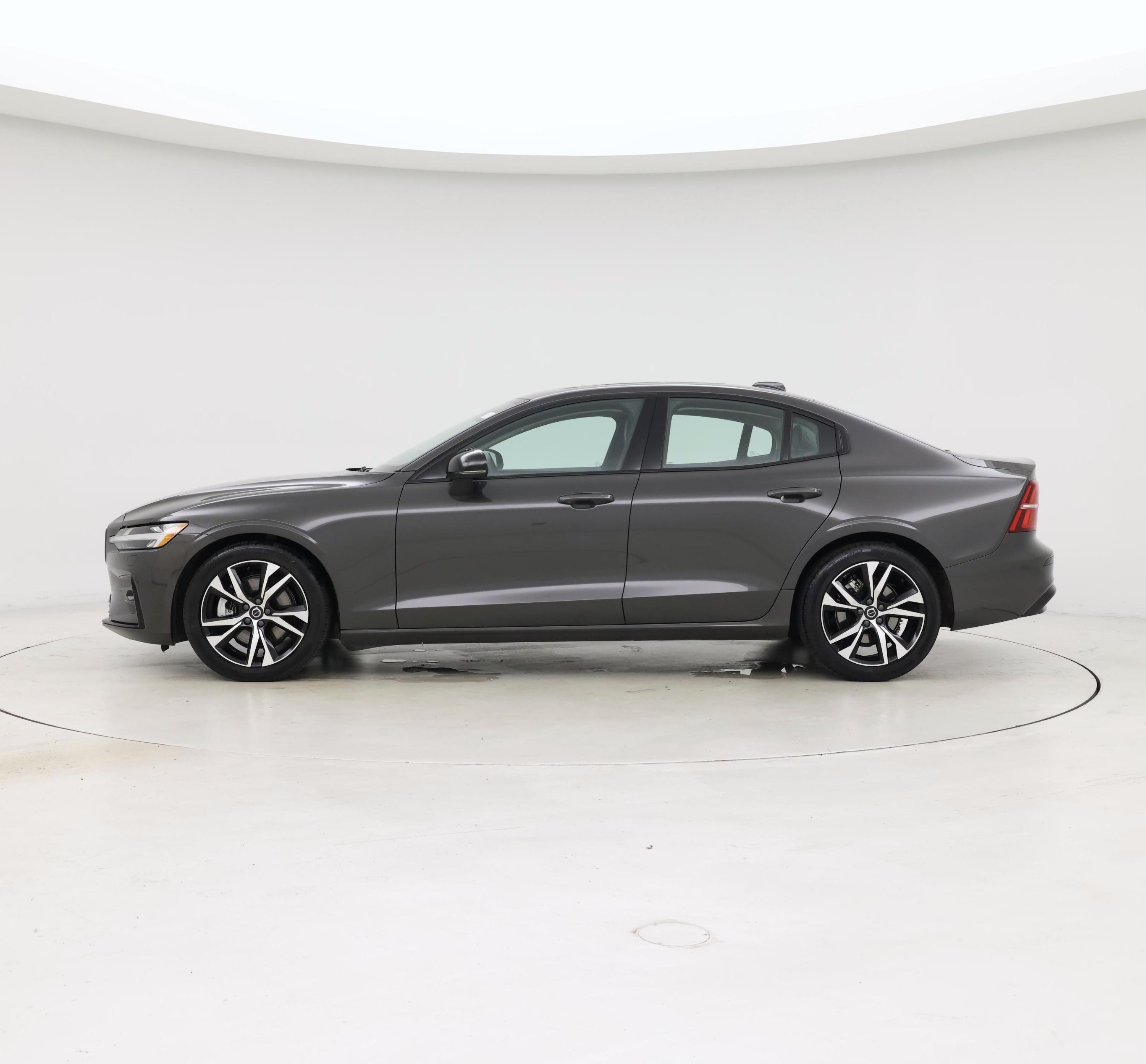 Thumbnail: 2025 Volvo S60 - 3