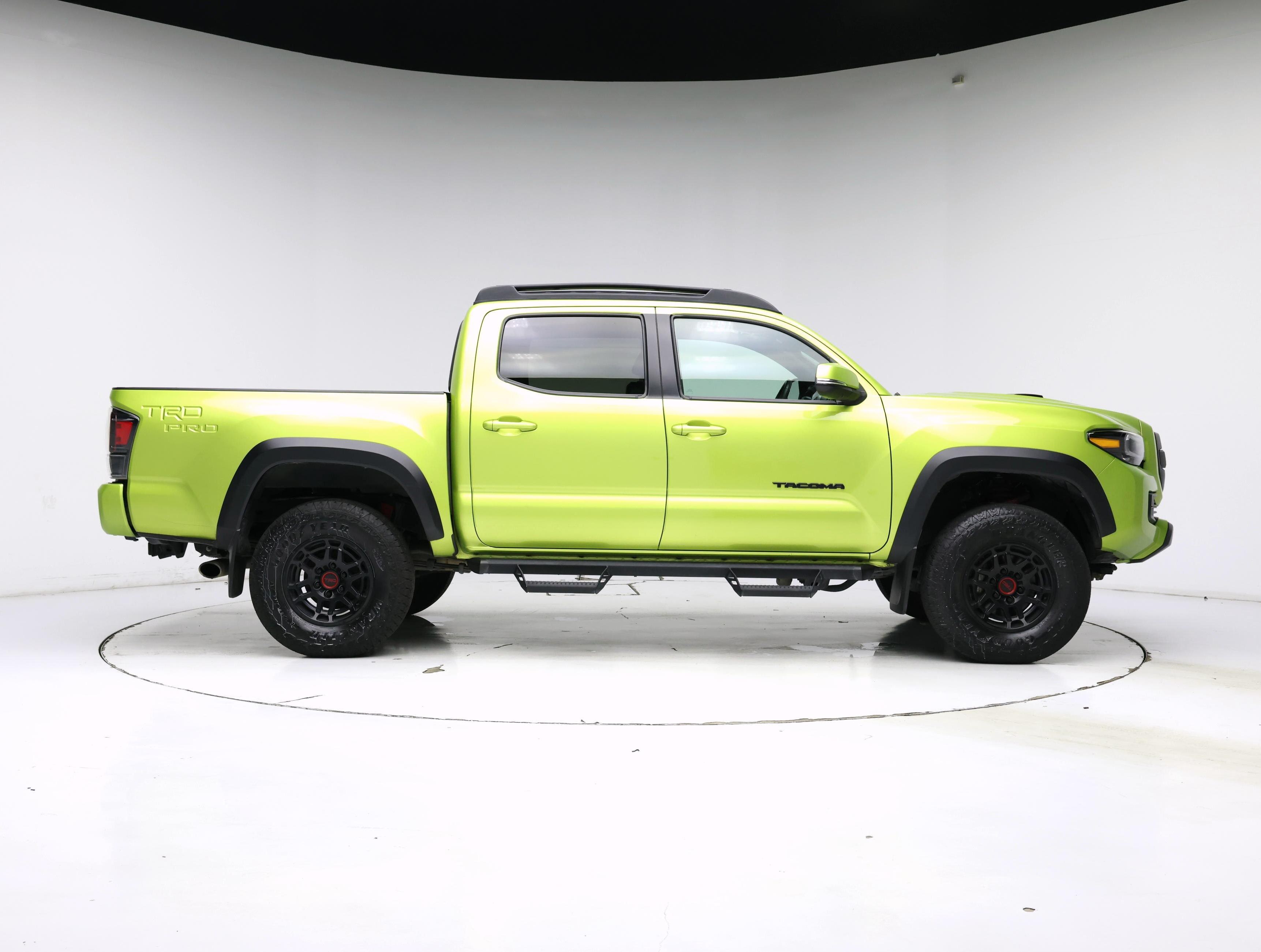Thumbnail: 2022 Toyota Tacoma - 7