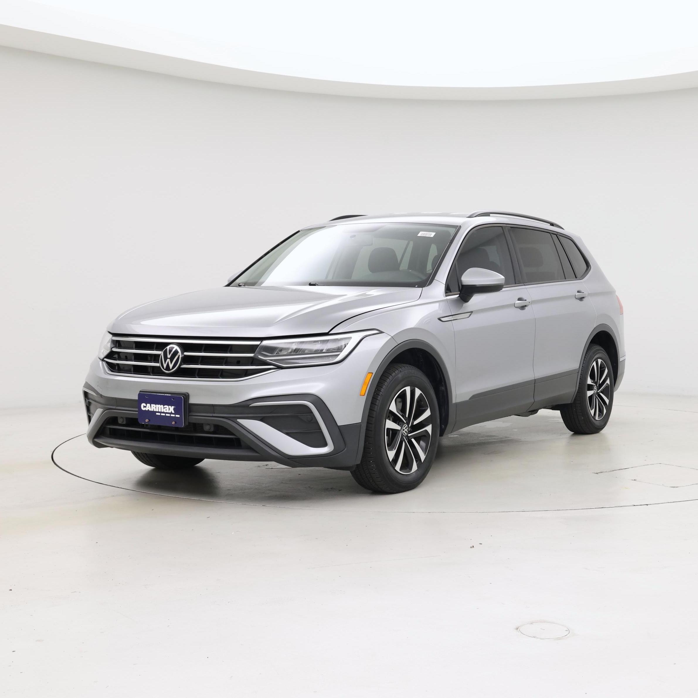 Thumbnail: 2022 Volkswagen Tiguan - 4