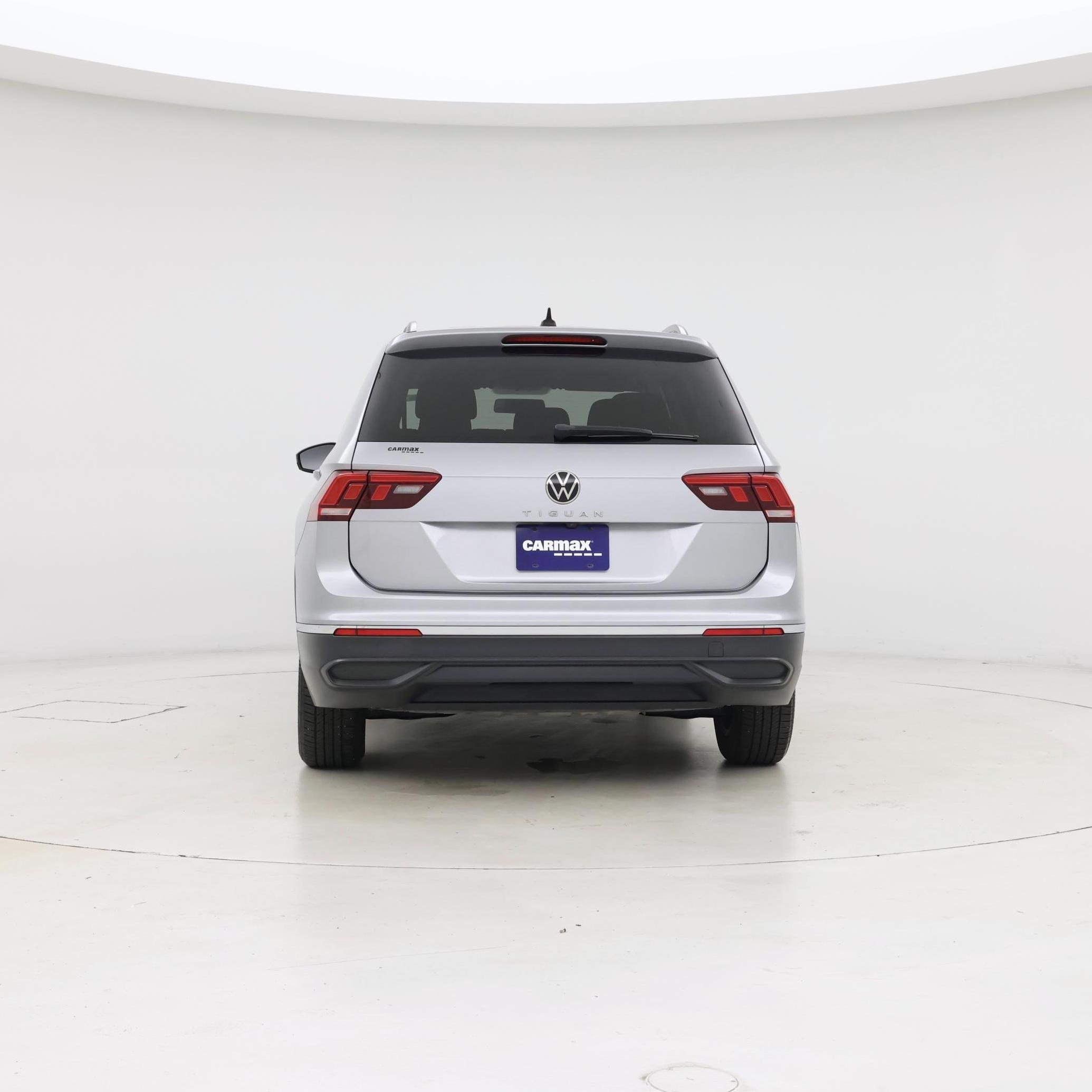 Thumbnail: 2022 Volkswagen Tiguan - 6