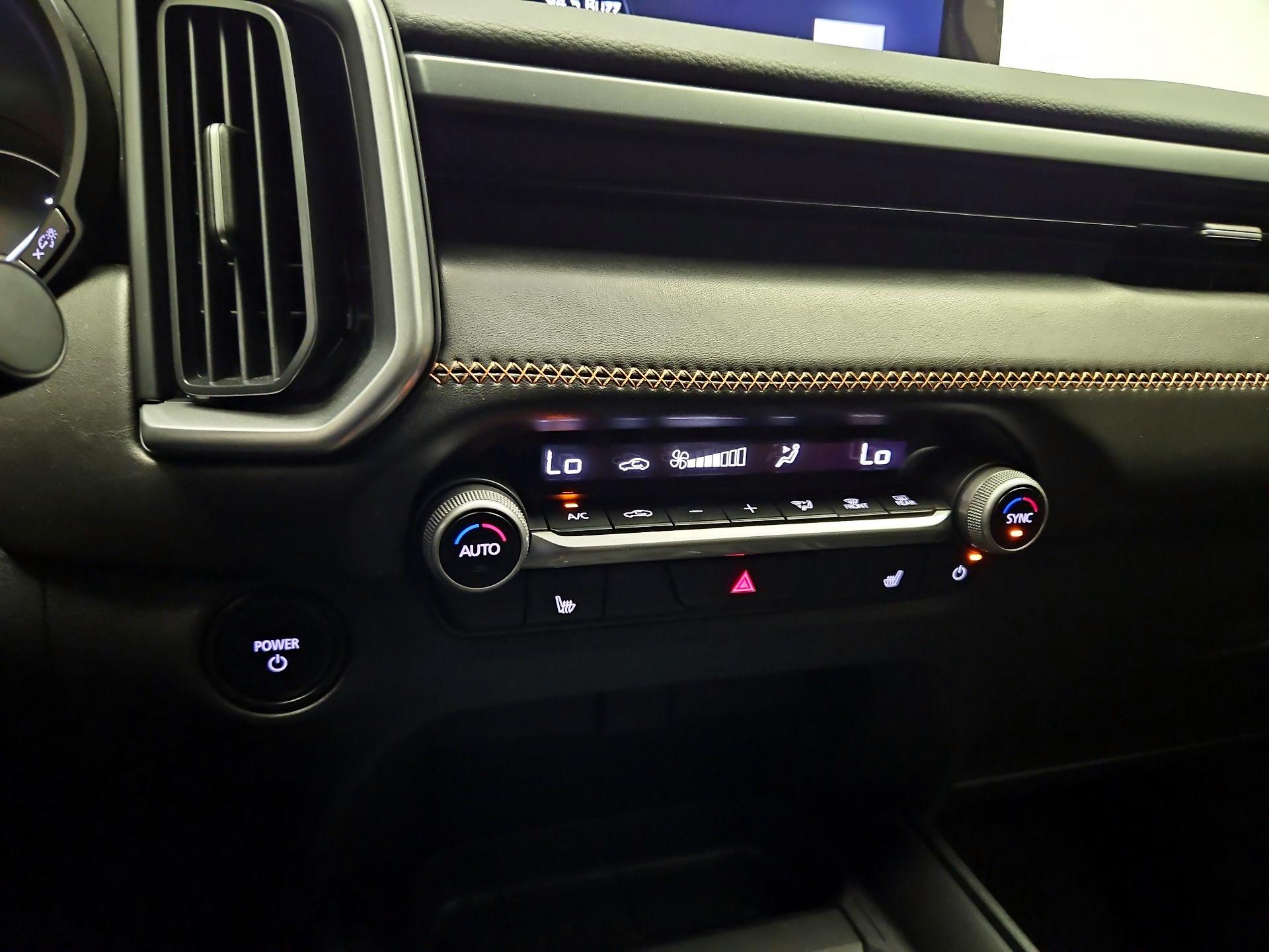 Thumbnail: 2025 Mazda CX-50 - 15