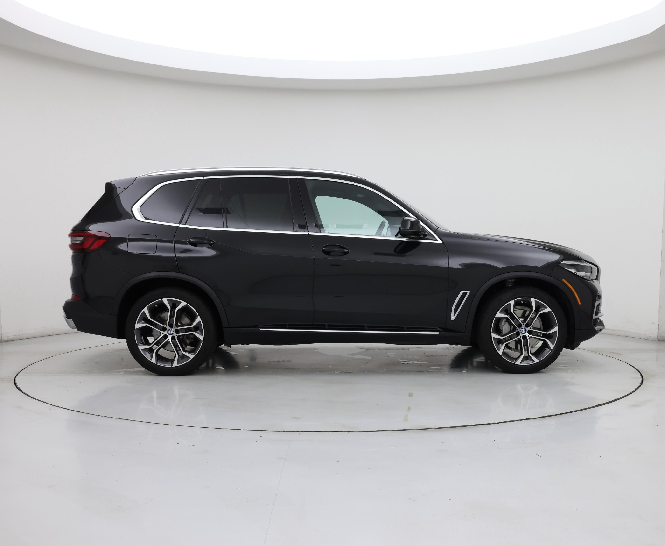 Thumbnail: 2023 BMW X5 - 7