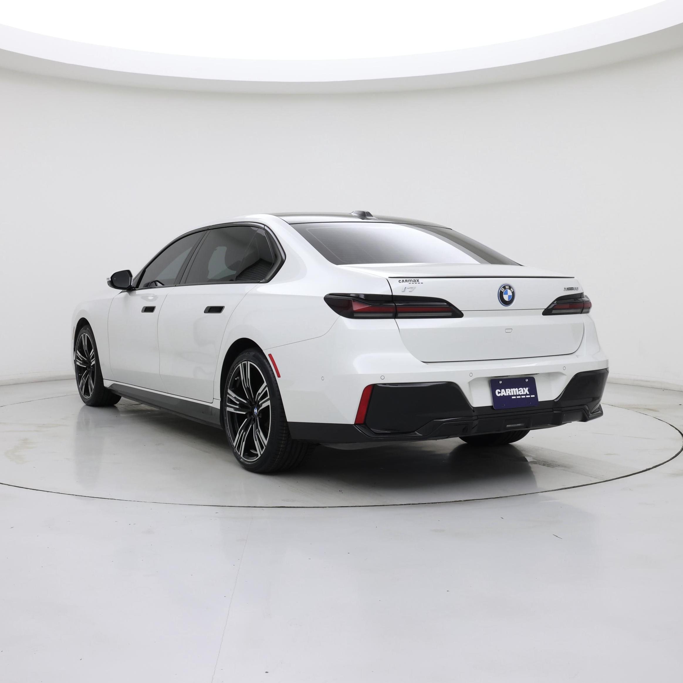 Thumbnail: 2023 BMW i7 - 2