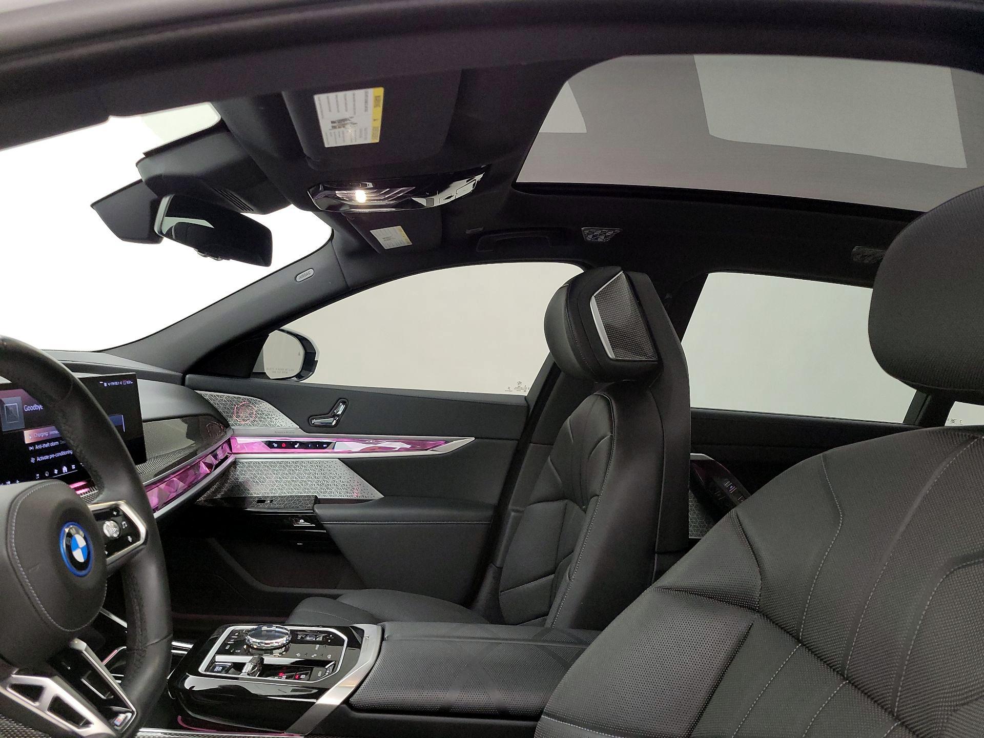 Thumbnail: 2023 BMW i7 - 20