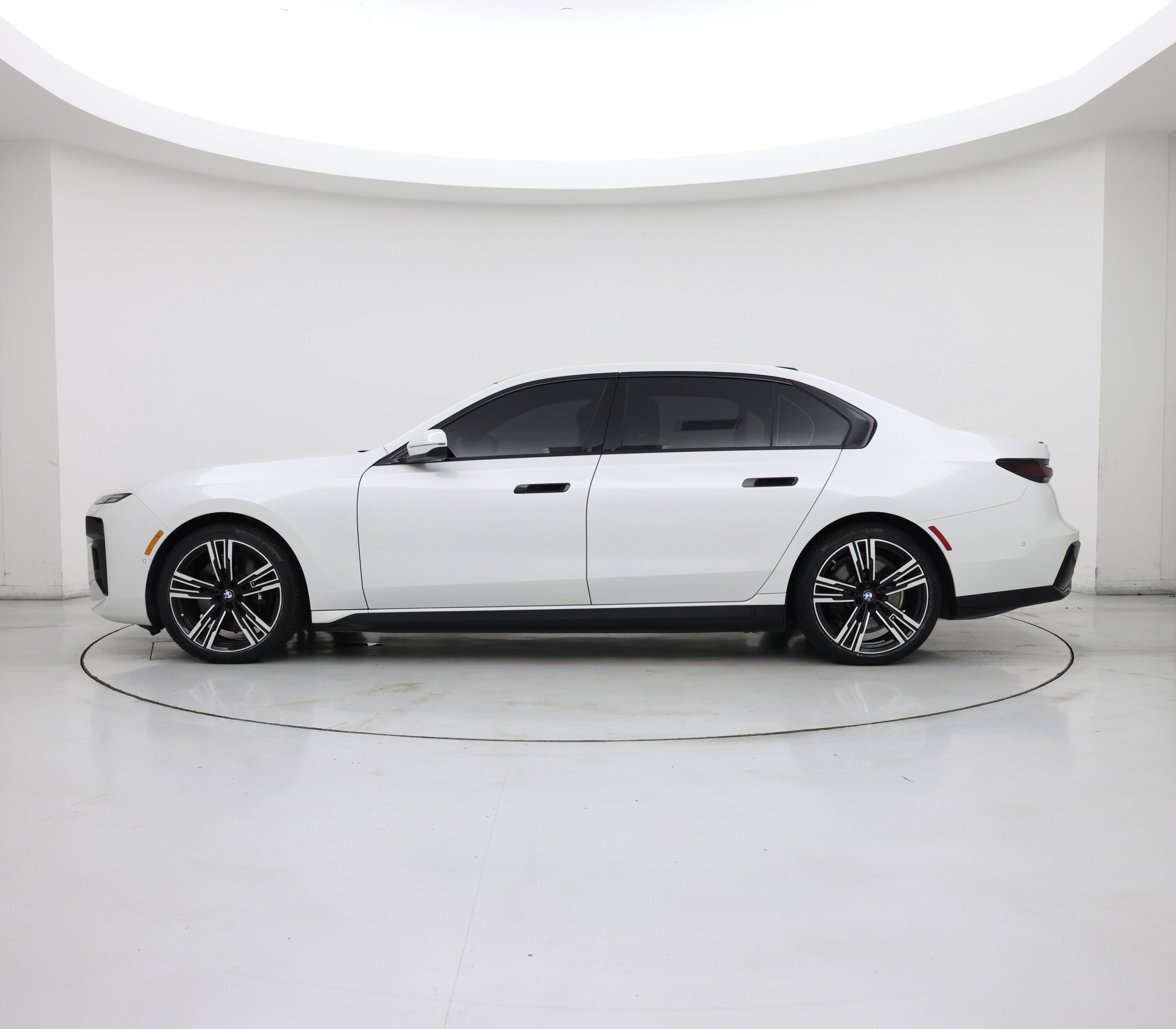 Thumbnail: 2023 BMW i7 - 3