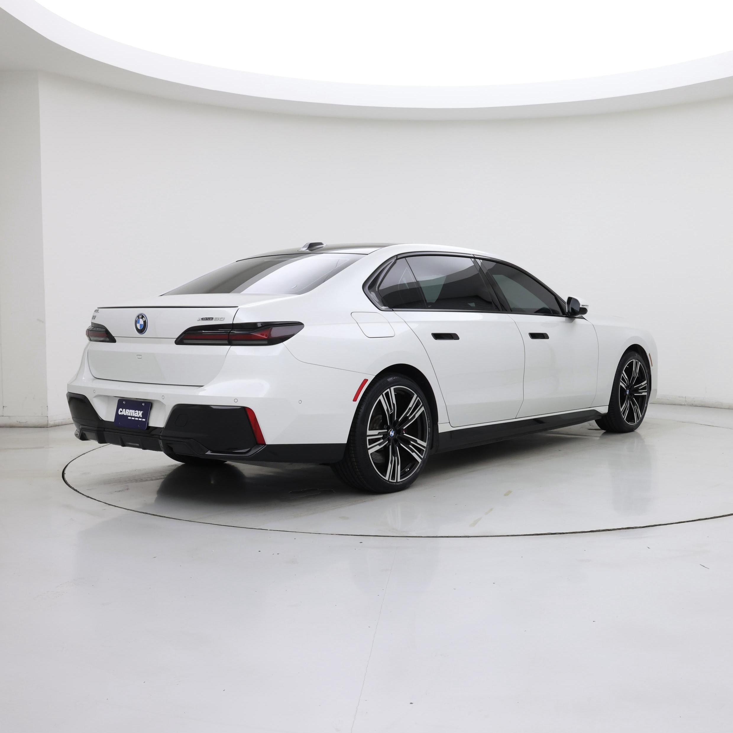 Thumbnail: 2023 BMW i7 - 8
