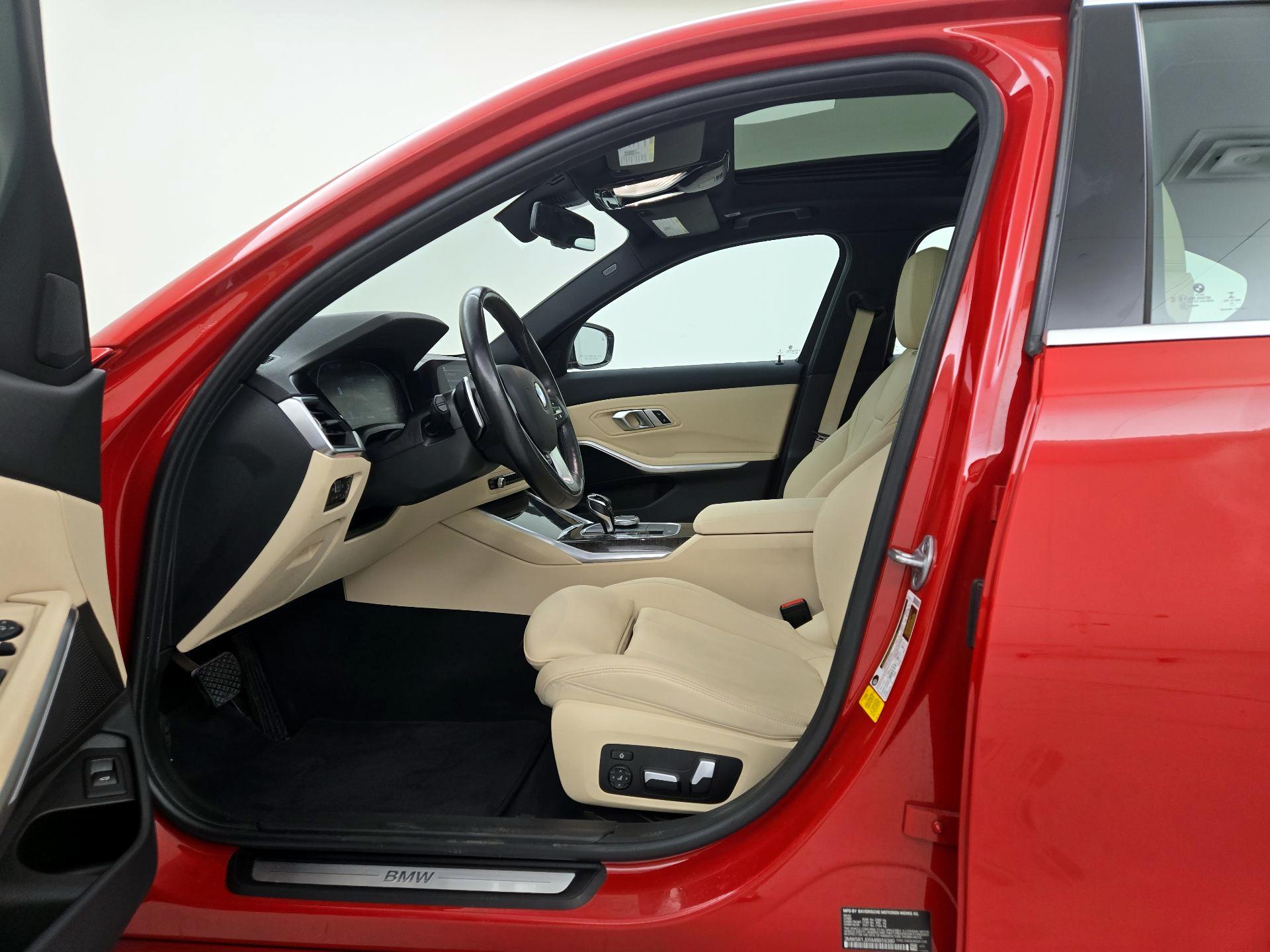 Thumbnail: 2021 BMW 3 Series - 11