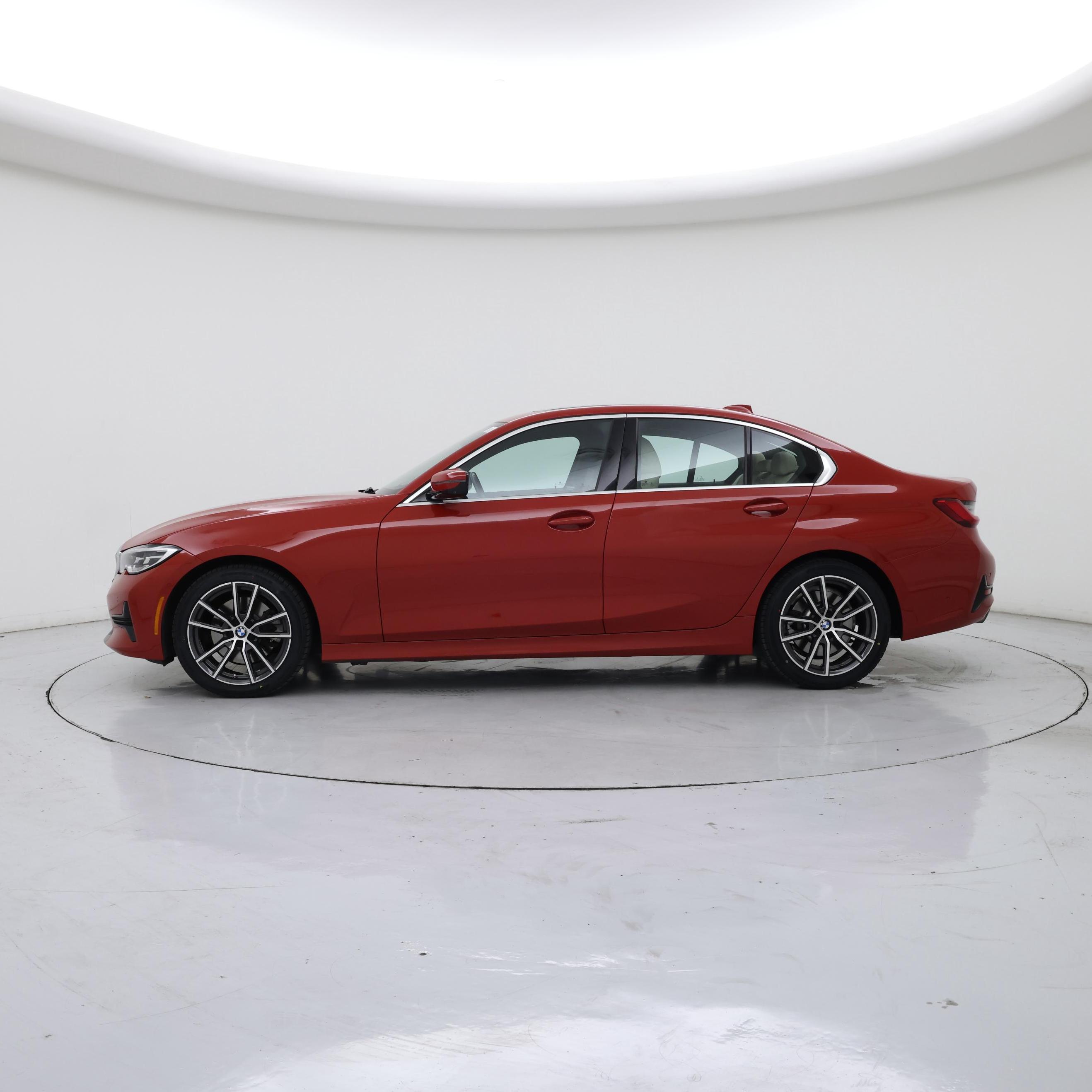 Thumbnail: 2021 BMW 3 Series - 3