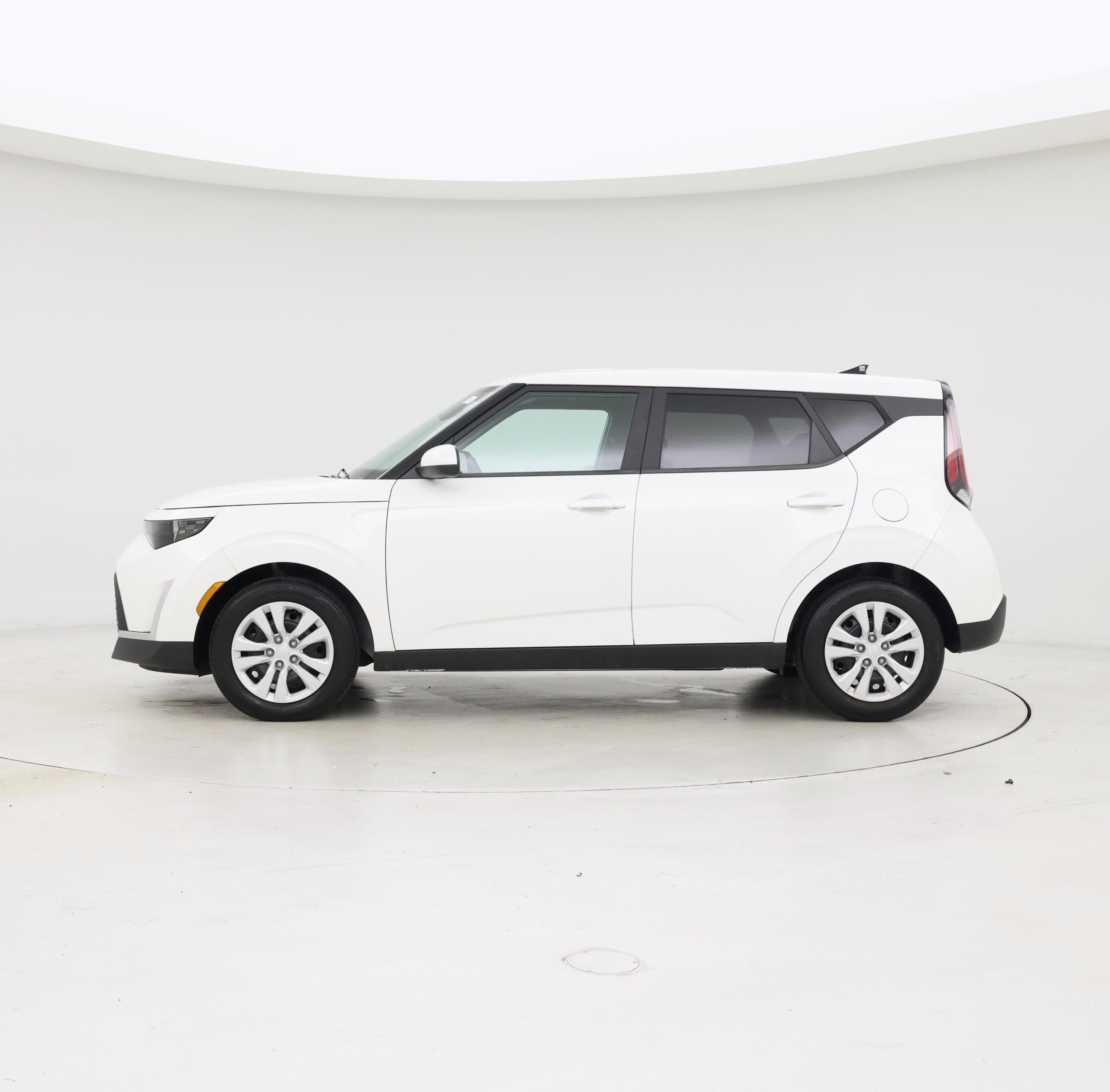 Thumbnail: 2023 Kia Soul - 3