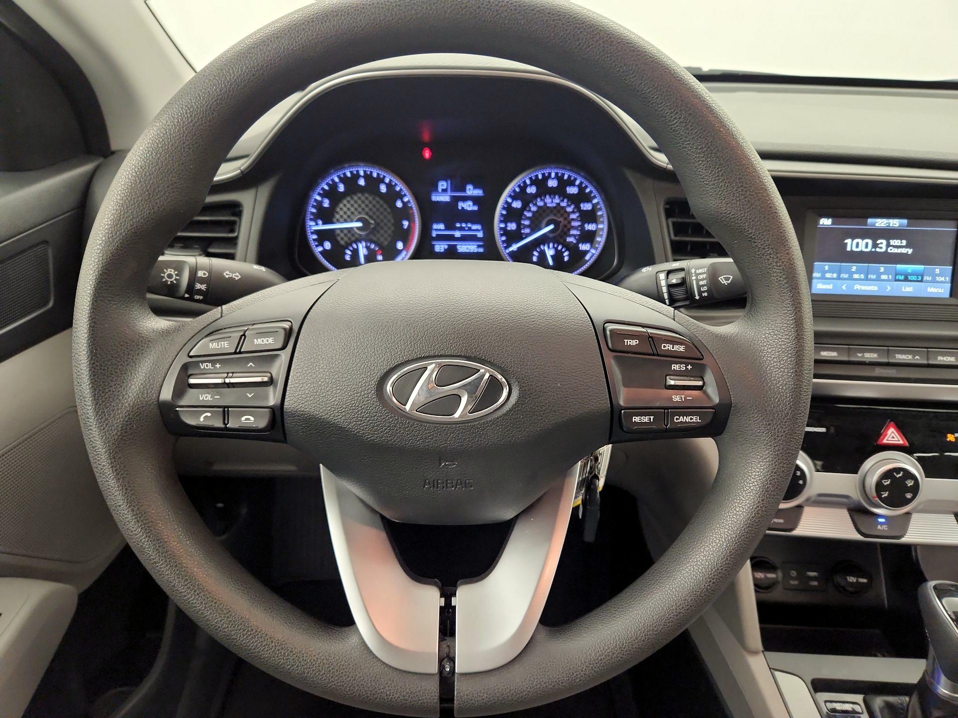 Thumbnail: 2019 Hyundai Elantra - 10