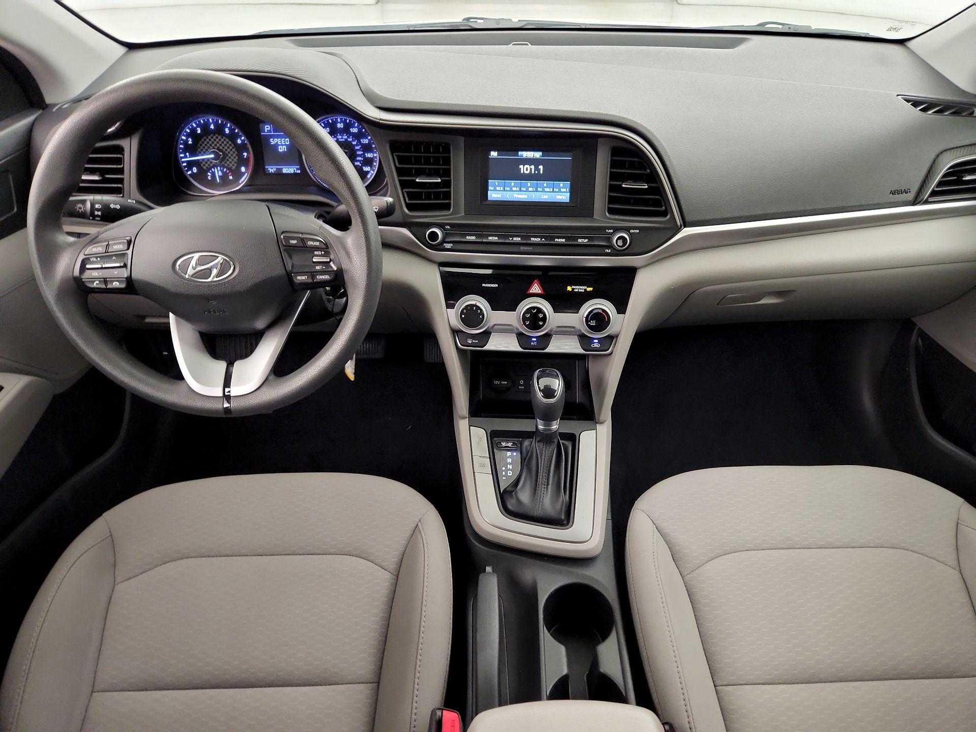 Thumbnail: 2019 Hyundai Elantra - 9