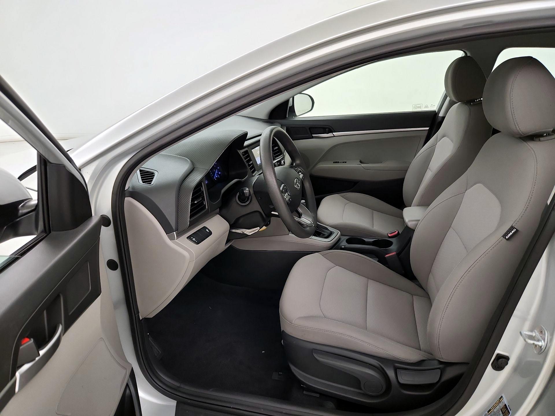 Thumbnail: 2019 Hyundai Elantra - 11