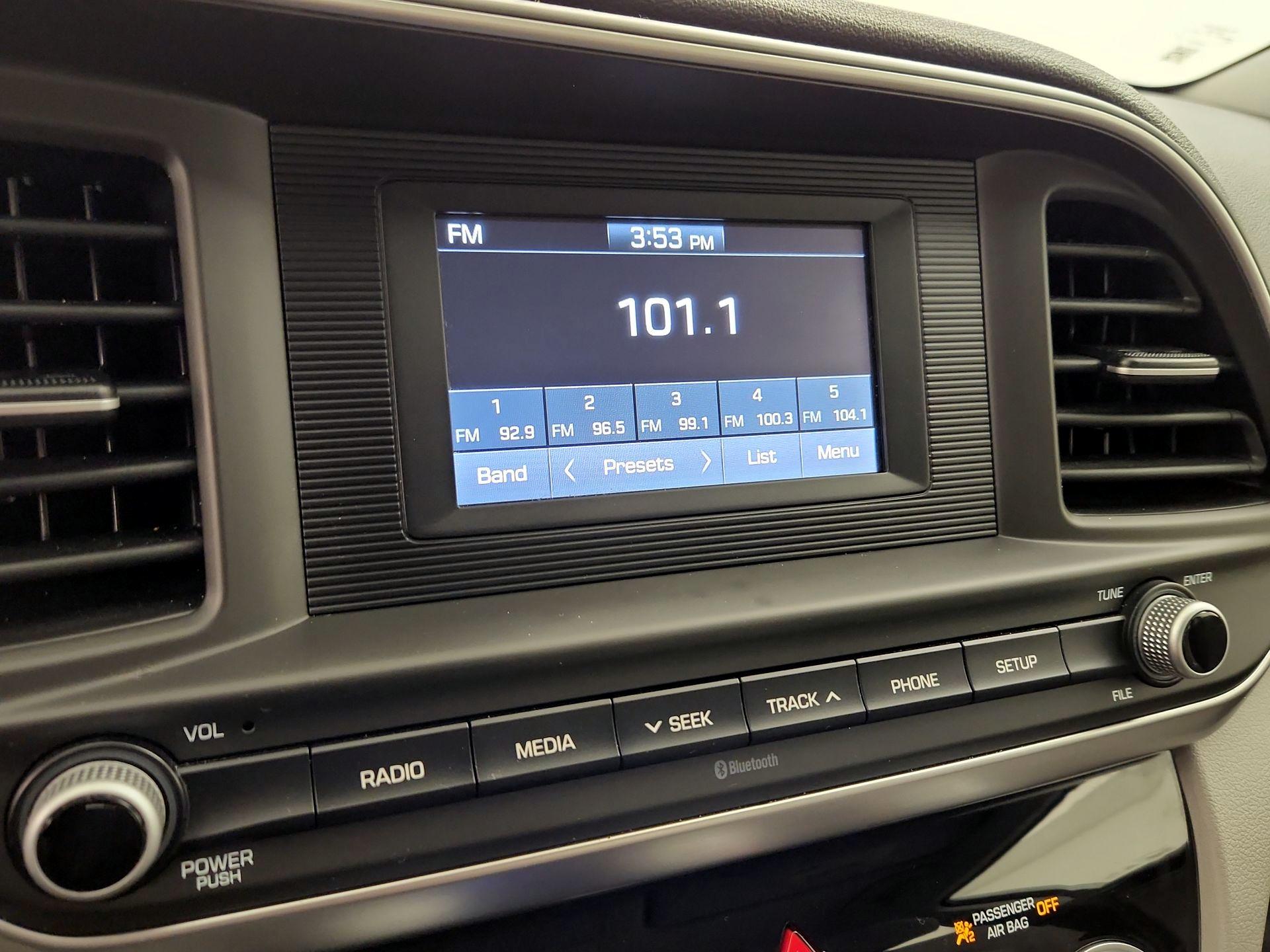 Thumbnail: 2019 Hyundai Elantra - 15