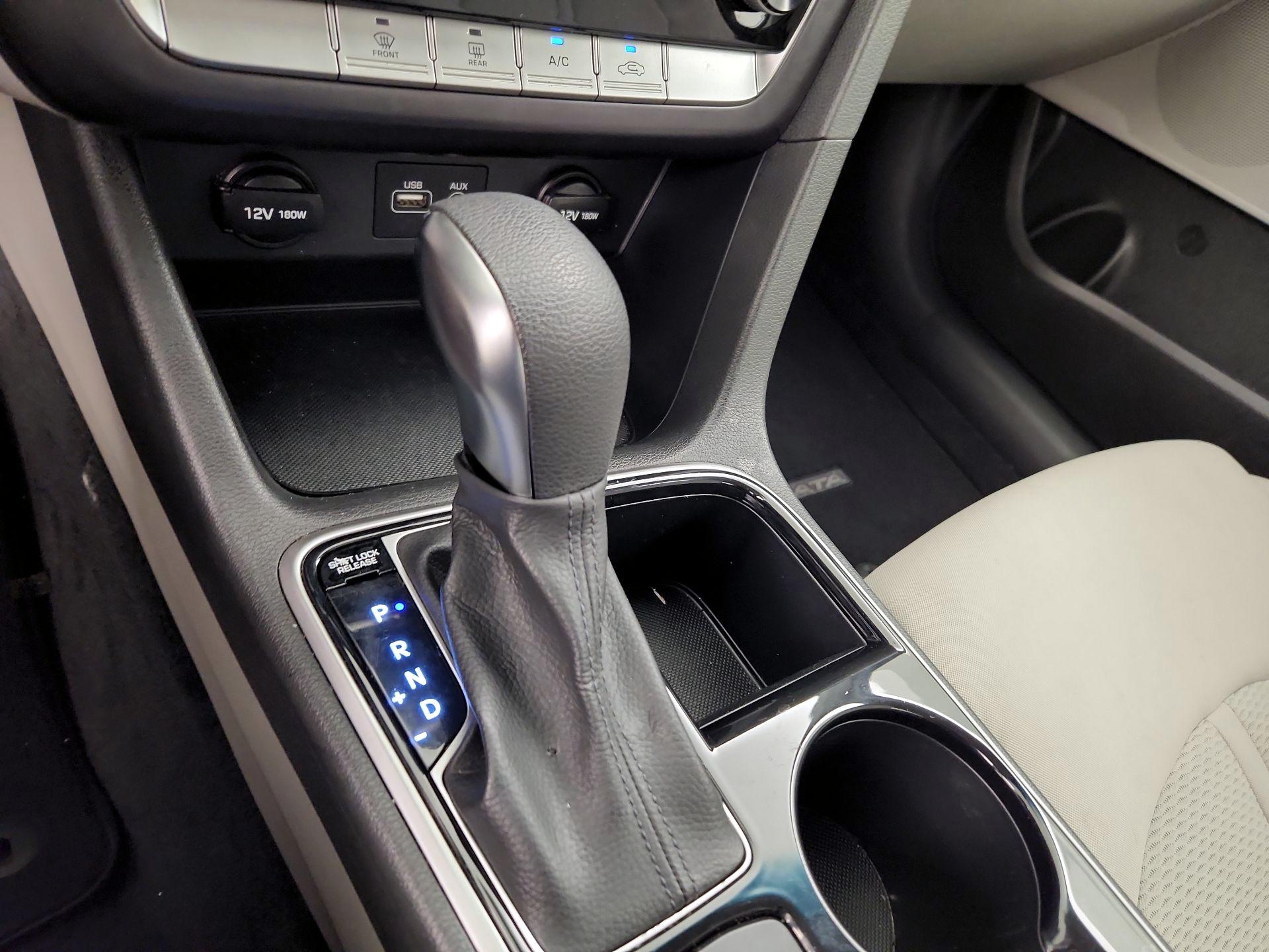 Thumbnail: 2018 Hyundai Sonata - 17