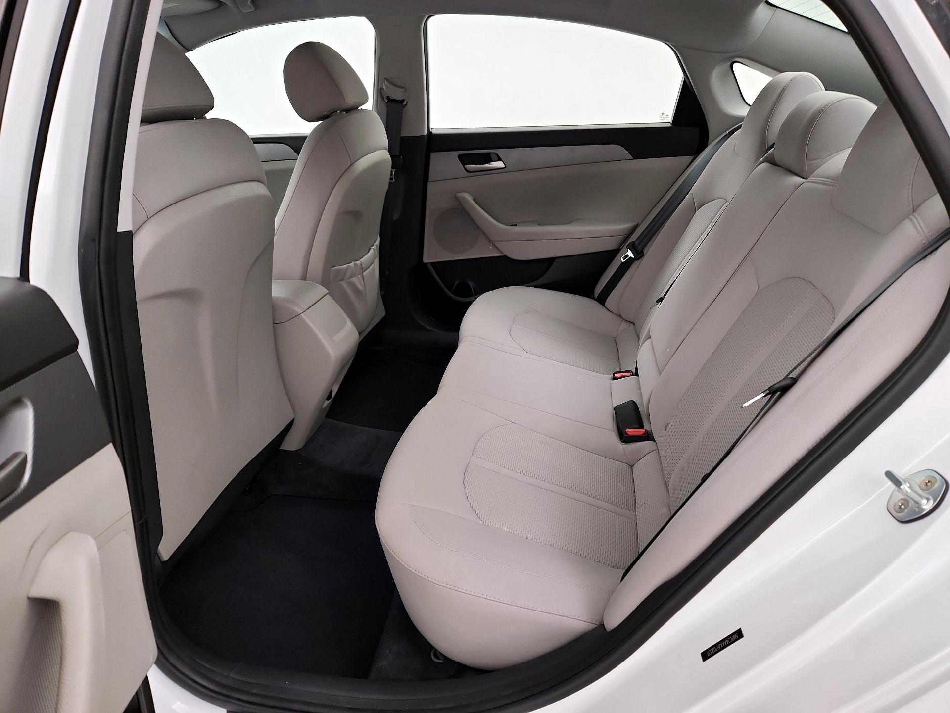Thumbnail: 2018 Hyundai Sonata - 19