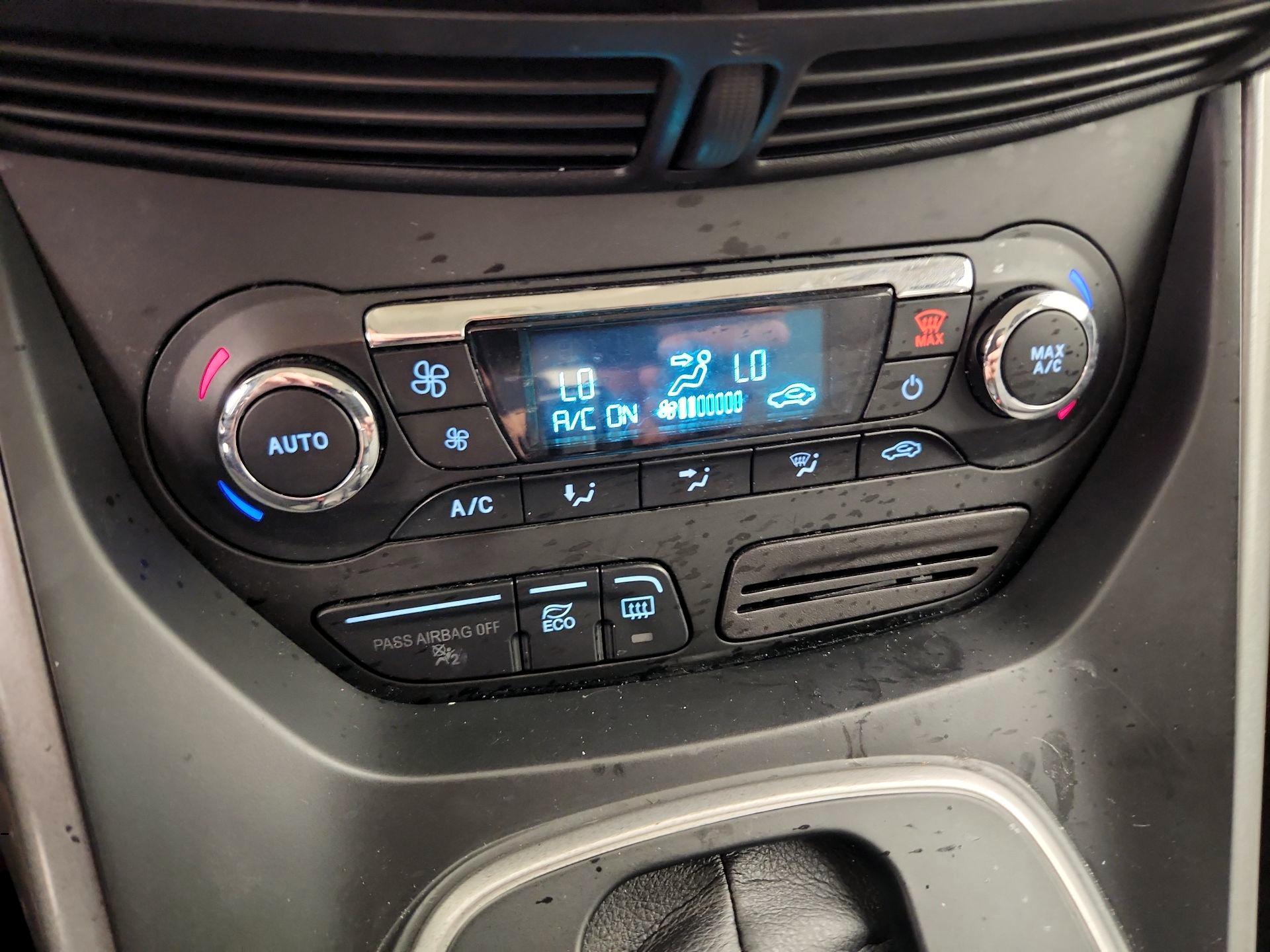 Thumbnail: 2016 Ford C-Max - 15