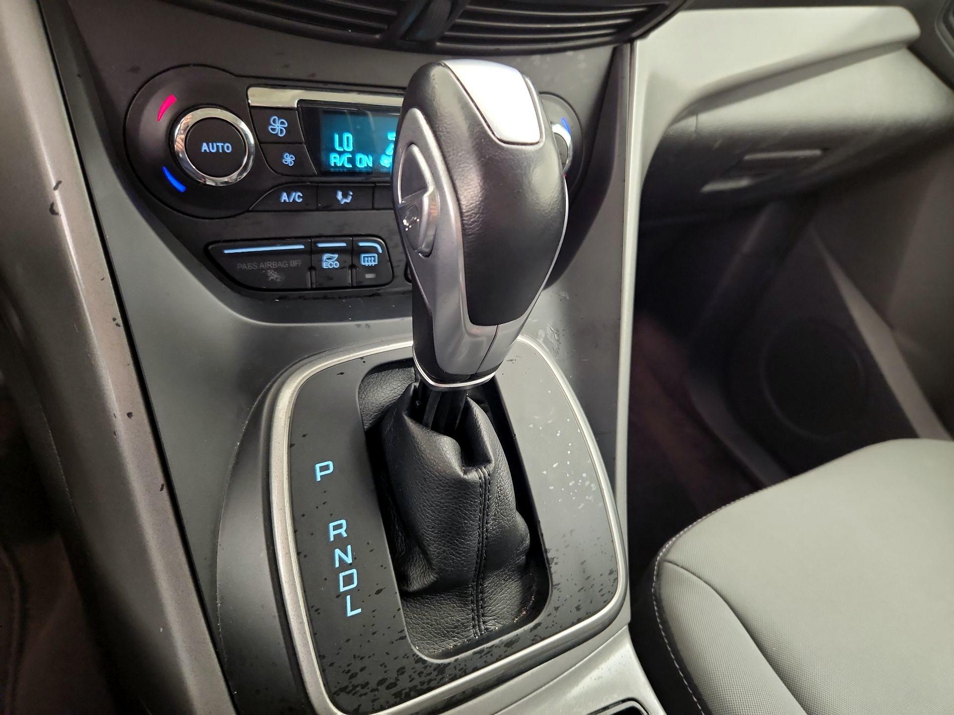 Thumbnail: 2016 Ford C-Max - 16