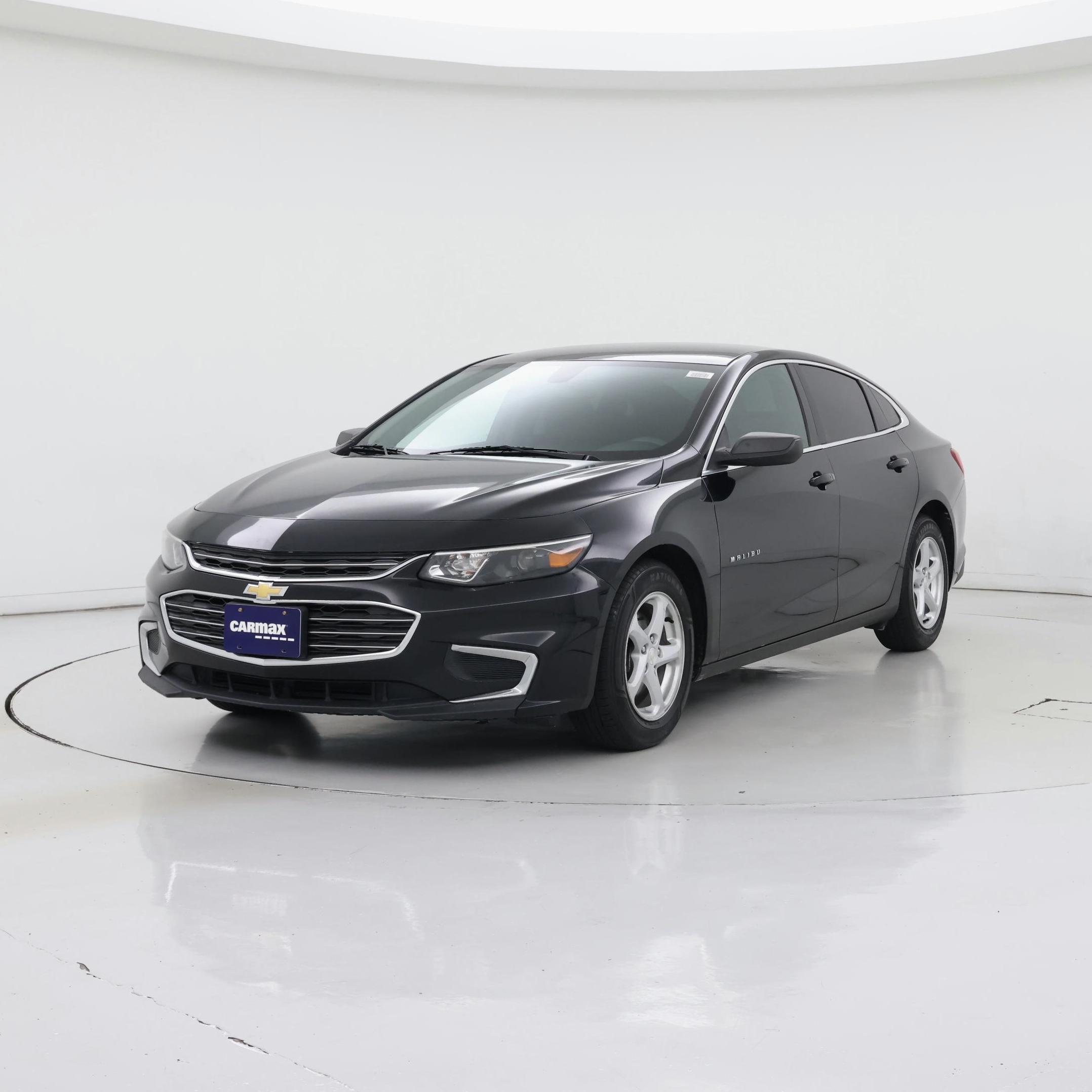 Thumbnail: 2017 Chevrolet Malibu - 4