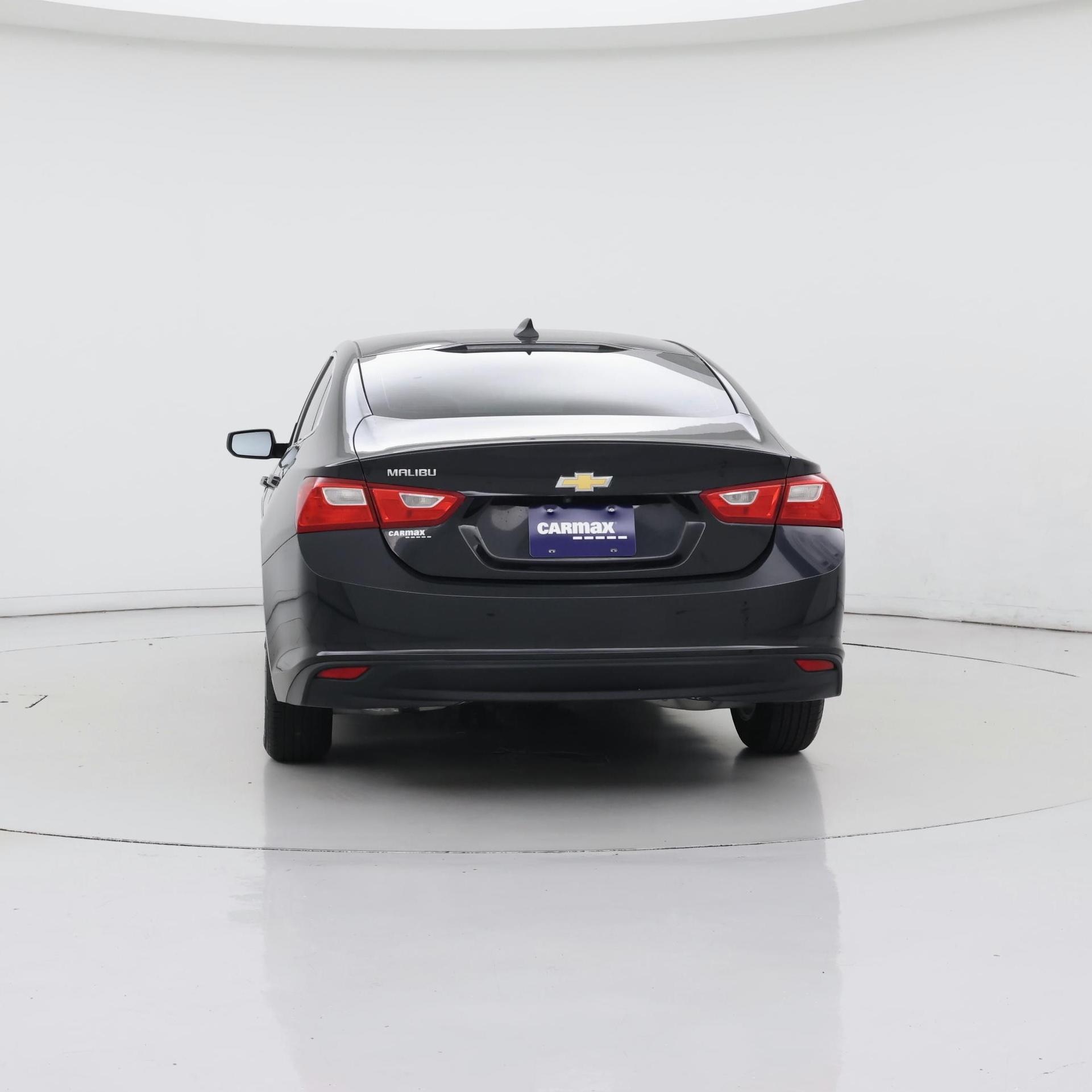 Thumbnail: 2017 Chevrolet Malibu - 6