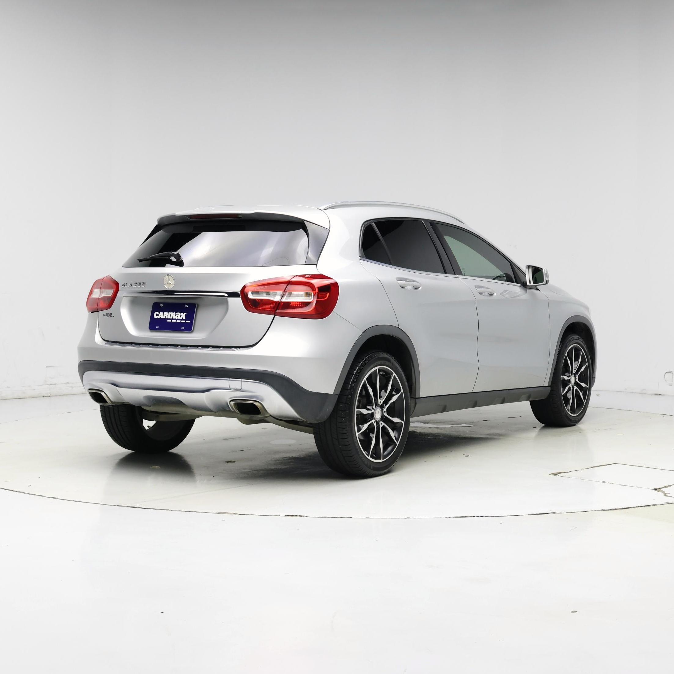 Thumbnail: 2016 Mercedes-Benz GLA - 8