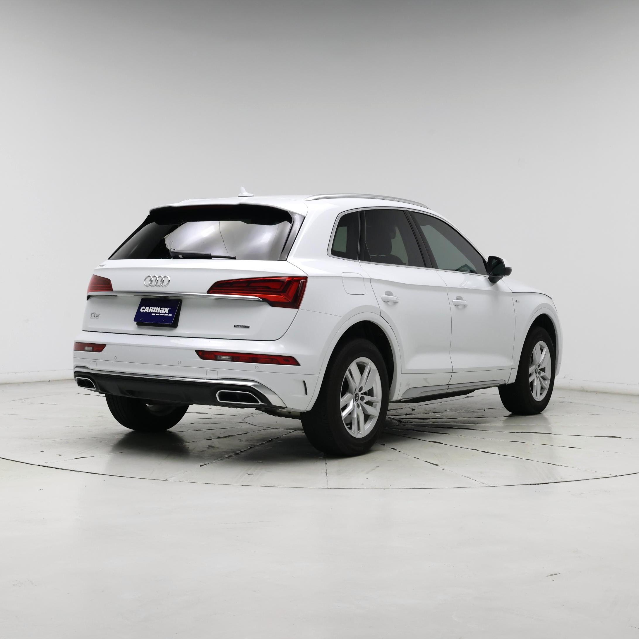 Thumbnail: 2024 Audi Q5 - 8