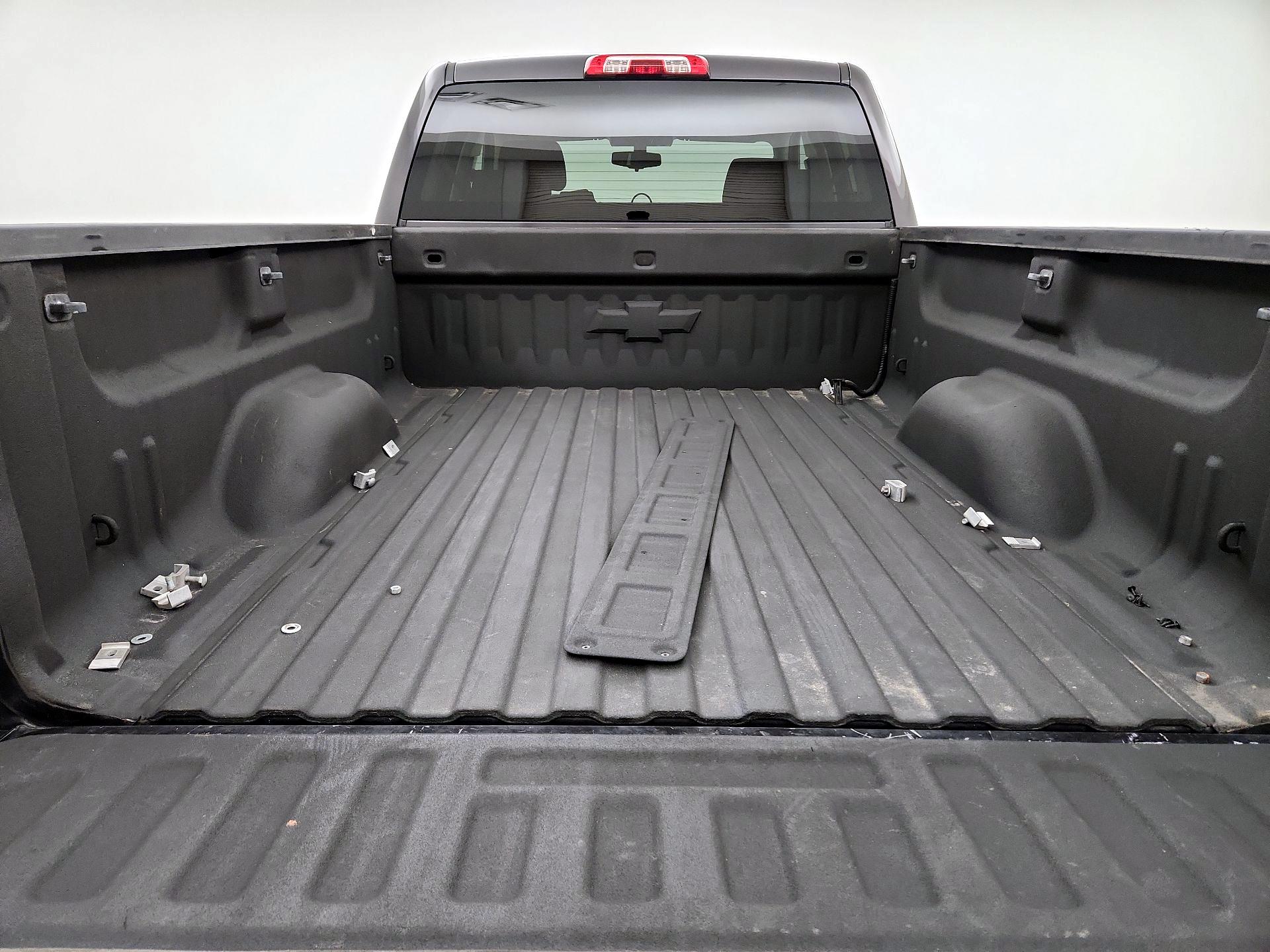 Thumbnail: 2015 Chevrolet Silverado 1500 - 20