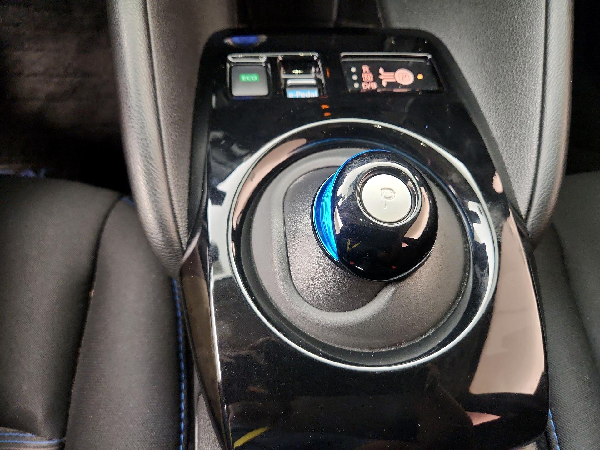 Thumbnail: 2020 Nissan Leaf - 18