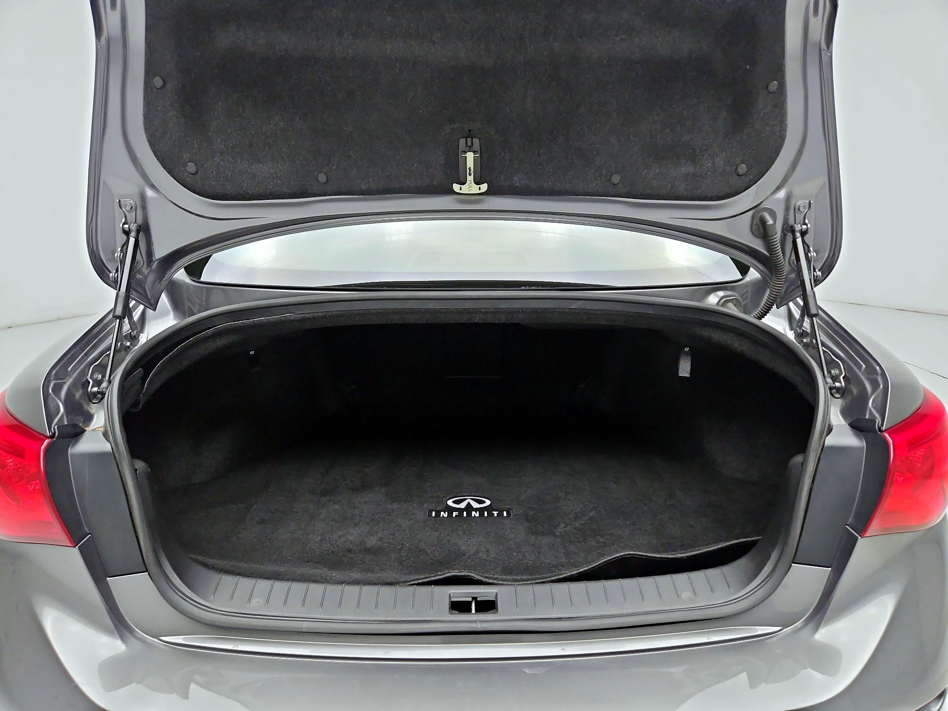 Thumbnail: 2014 INFINITI Q50 - 20