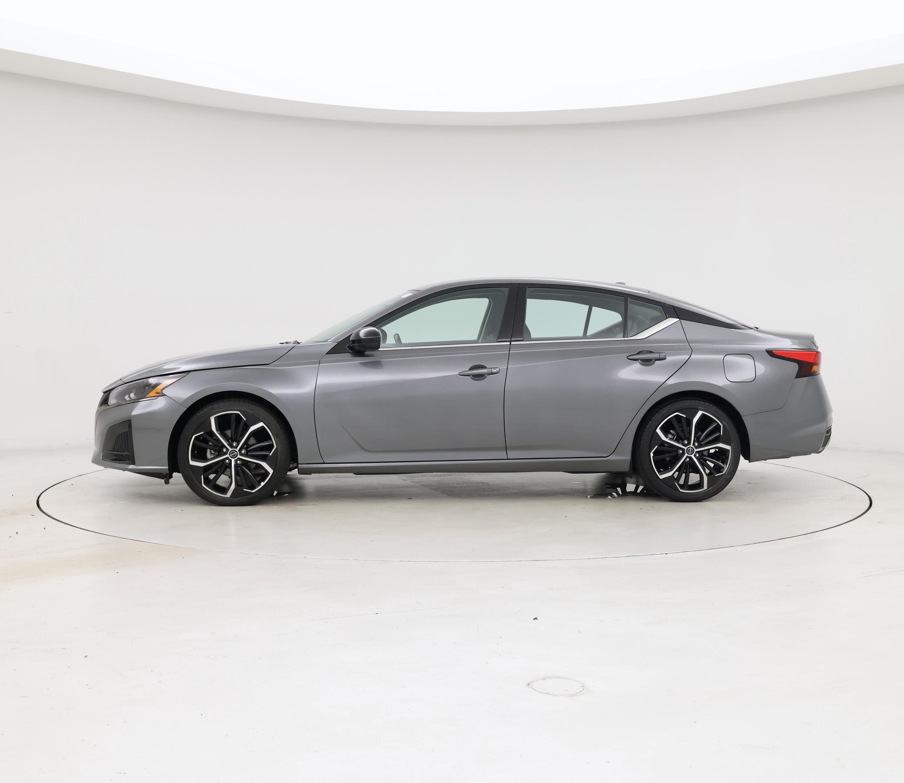 Thumbnail: 2024 Nissan Altima - 3