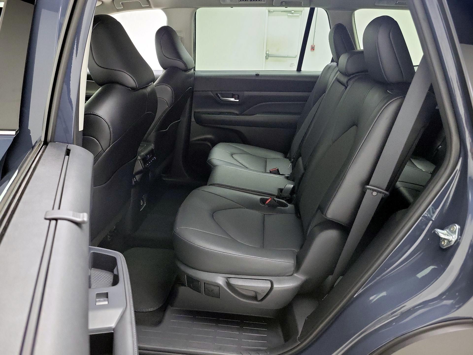 Thumbnail: 2024 Toyota Grand Highlander - 19