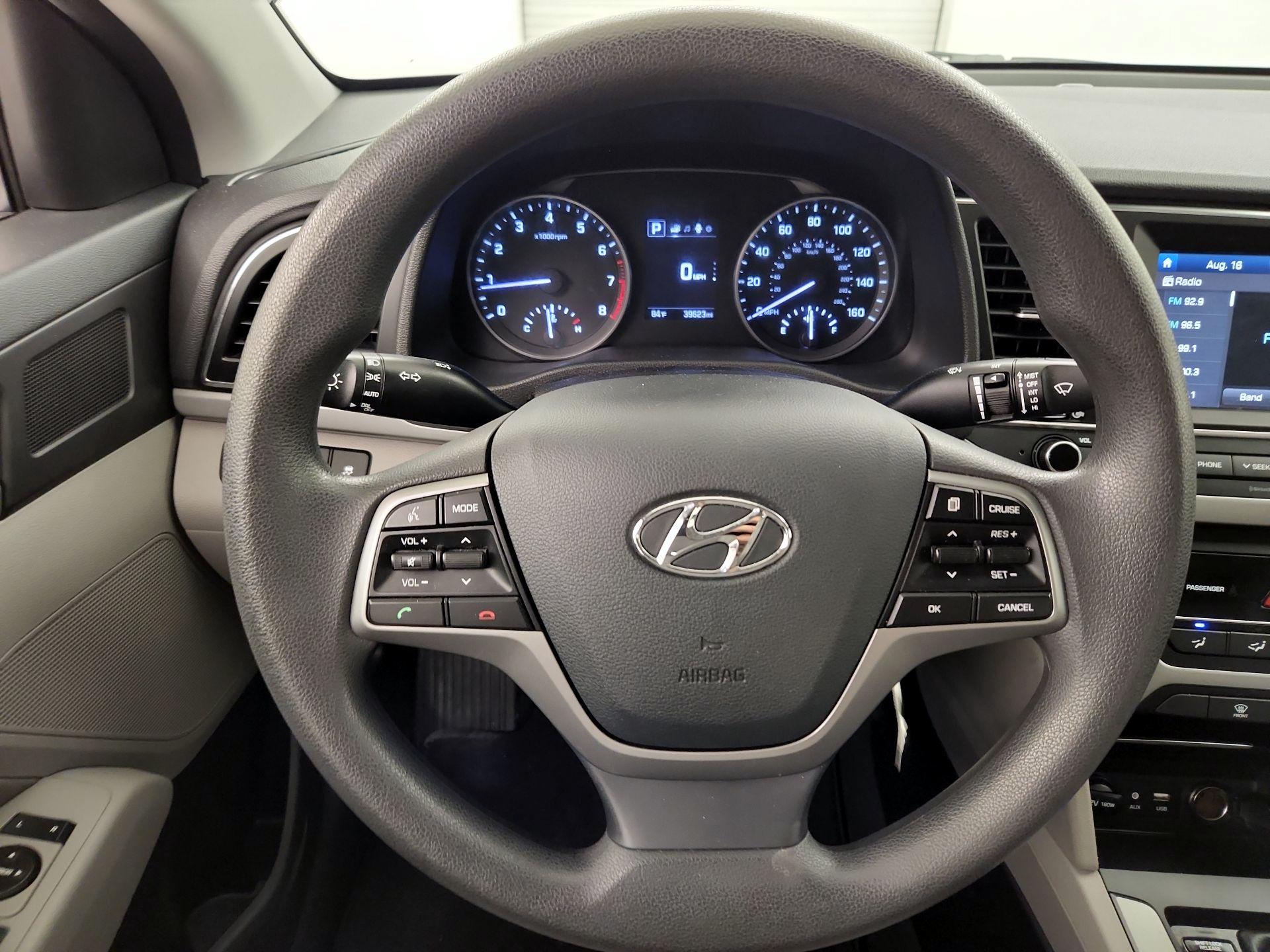 Thumbnail: 2018 Hyundai Elantra - 10